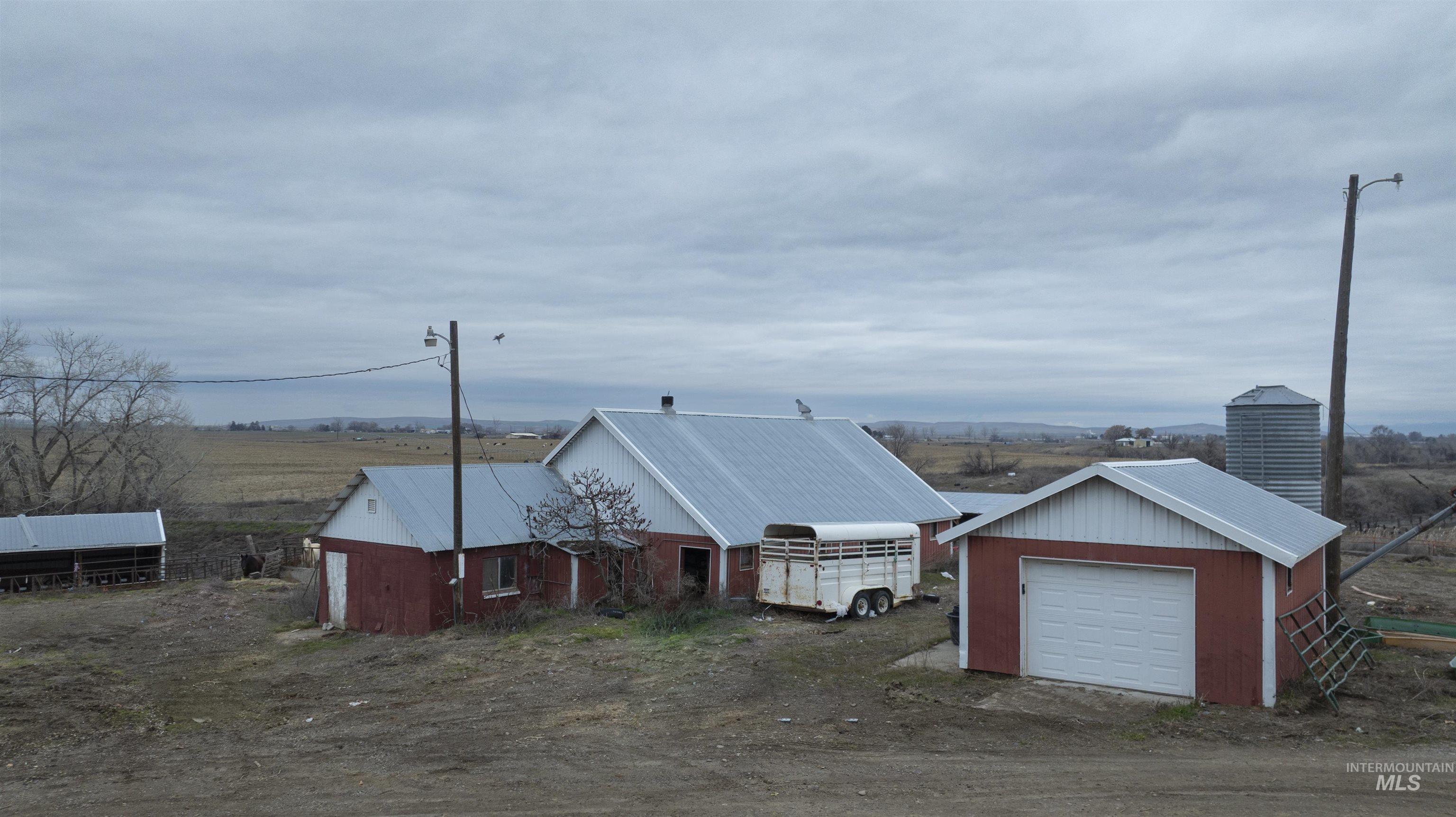 552 Eastway Lane, Ontario, Oregon 97914, 5 Bedrooms, 2 Bathrooms, Farm & Ranch For Sale, Price $1,650,000,MLS 98983556