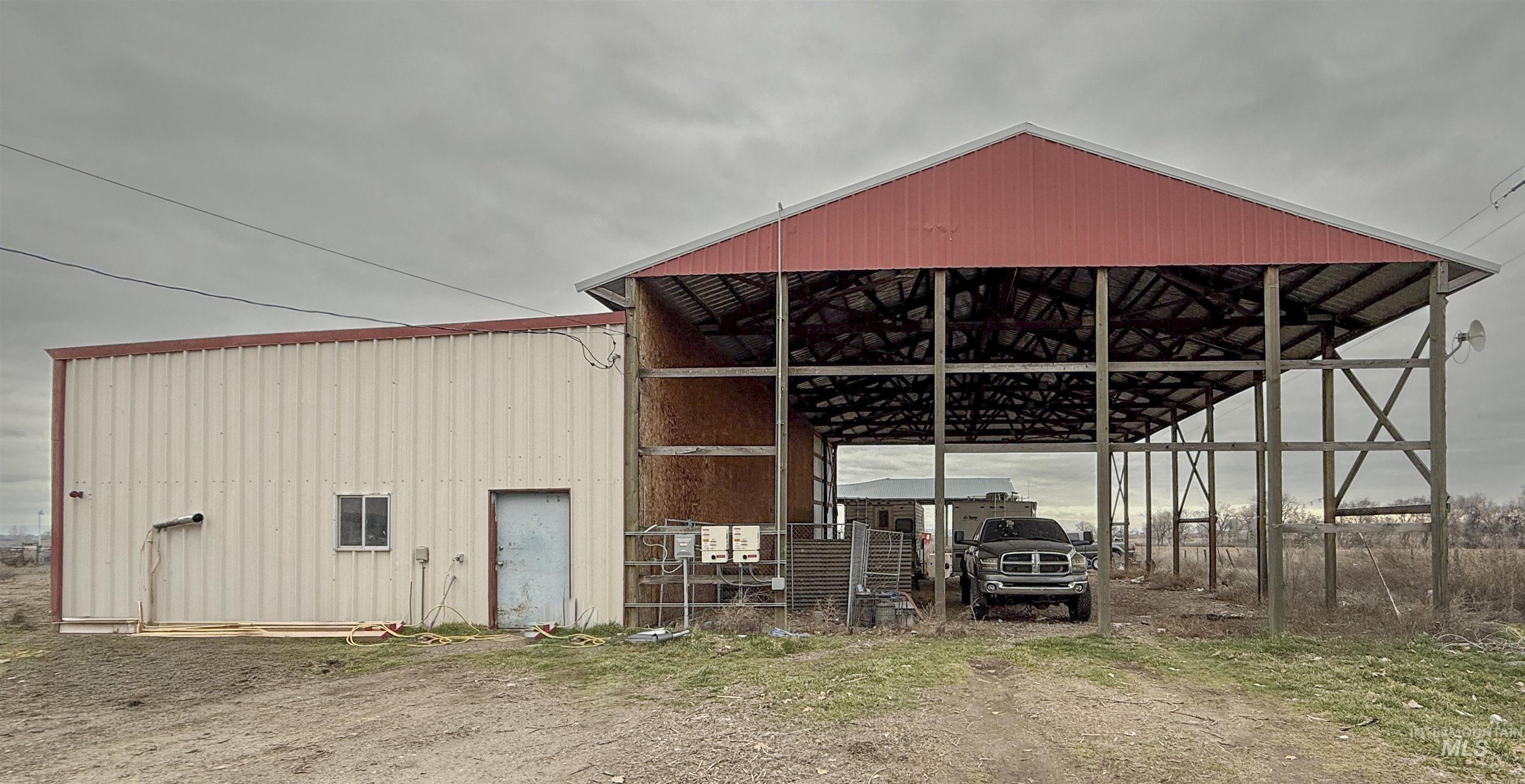 552 Eastway Lane, Ontario, Oregon 97914, 5 Bedrooms, 2 Bathrooms, Farm & Ranch For Sale, Price $1,650,000,MLS 98983556