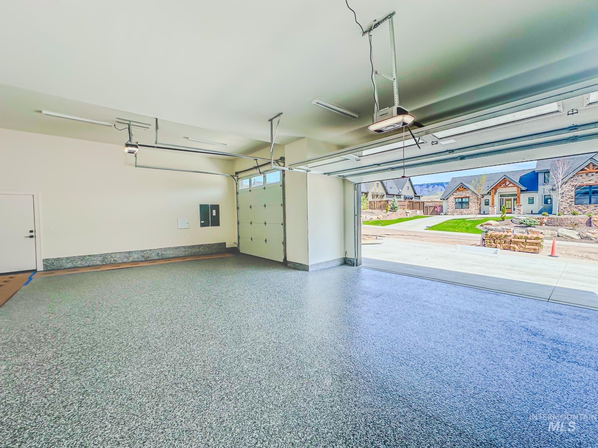 11071 N Elk Ridge Way, Boise, Idaho 83714, 3 Bedrooms, 2.5 Bathrooms, Residential For Sale, Price $1,650,000, 98983557