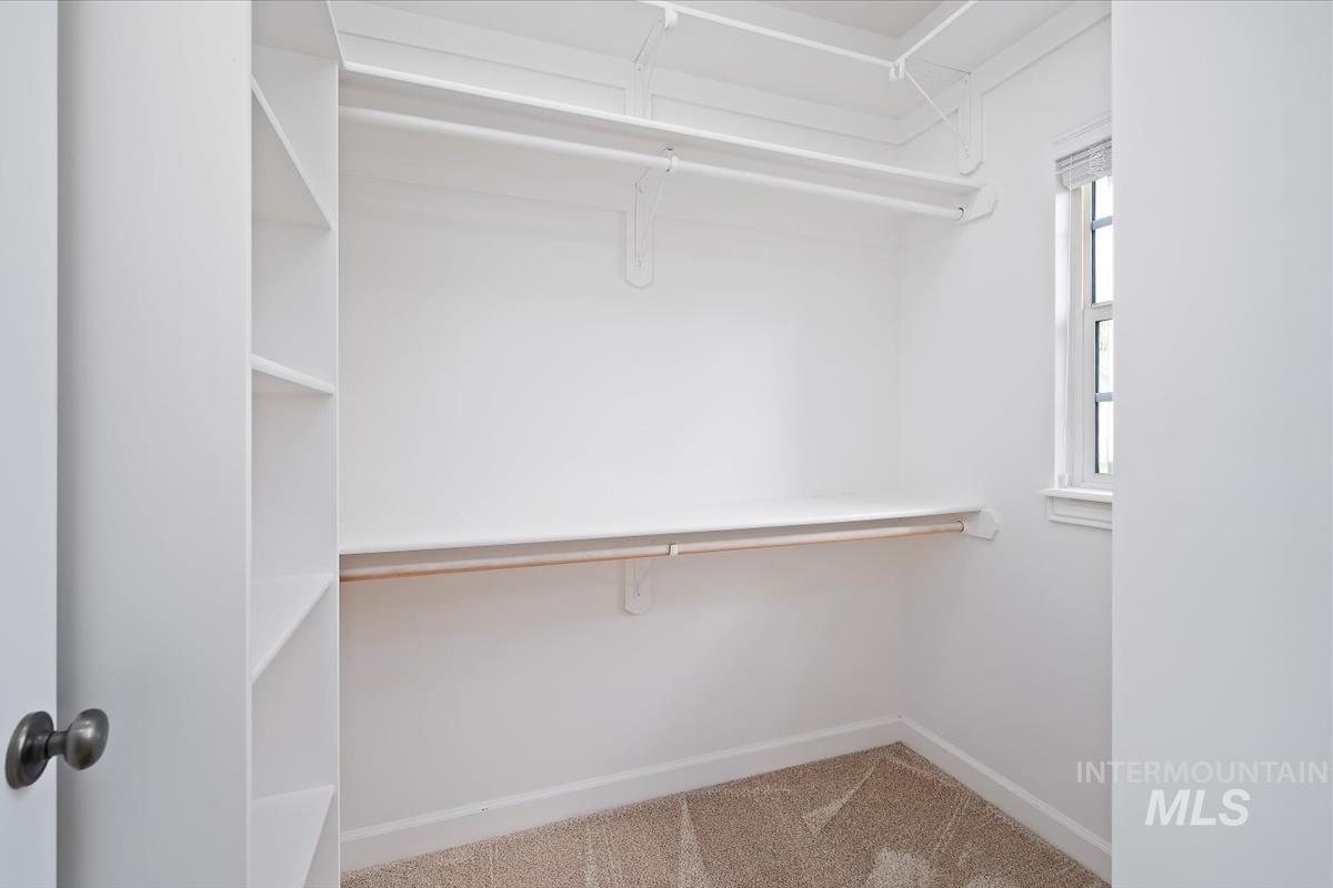 179 S Cooksom Ave, Eagle, Idaho 83616, 3 Bedrooms, 2 Bathrooms, Residential For Sale, Price $565,000, 98983558