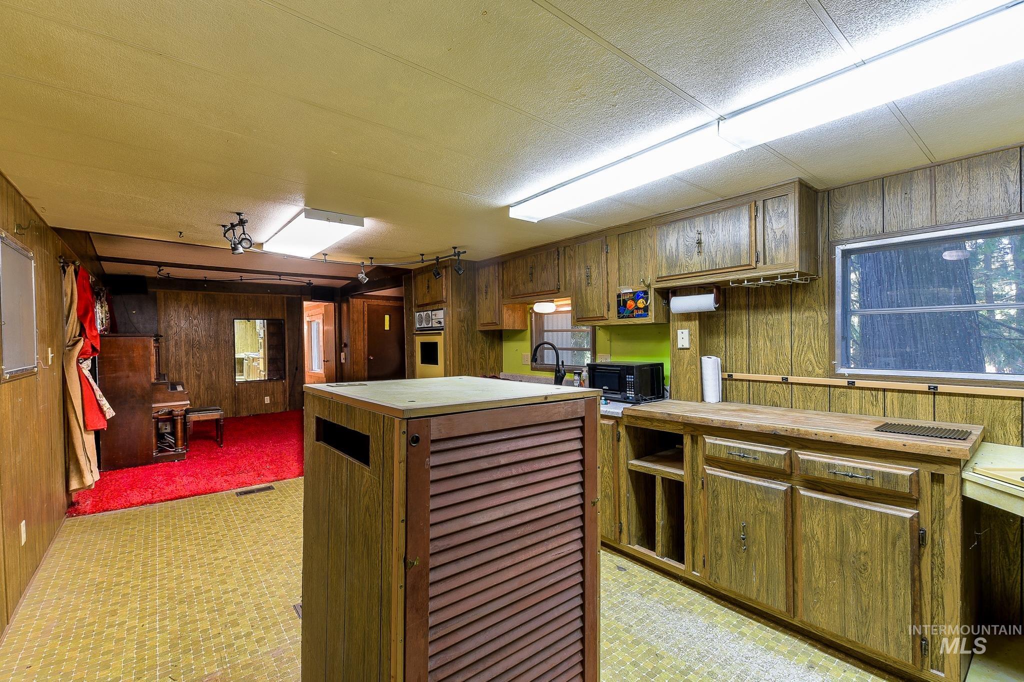 1206 Idlers Rest, Moscow, Idaho 83843, 2 Bedrooms, 1.5 Bathrooms, Residential For Sale, Price $298,500,MLS 98983560