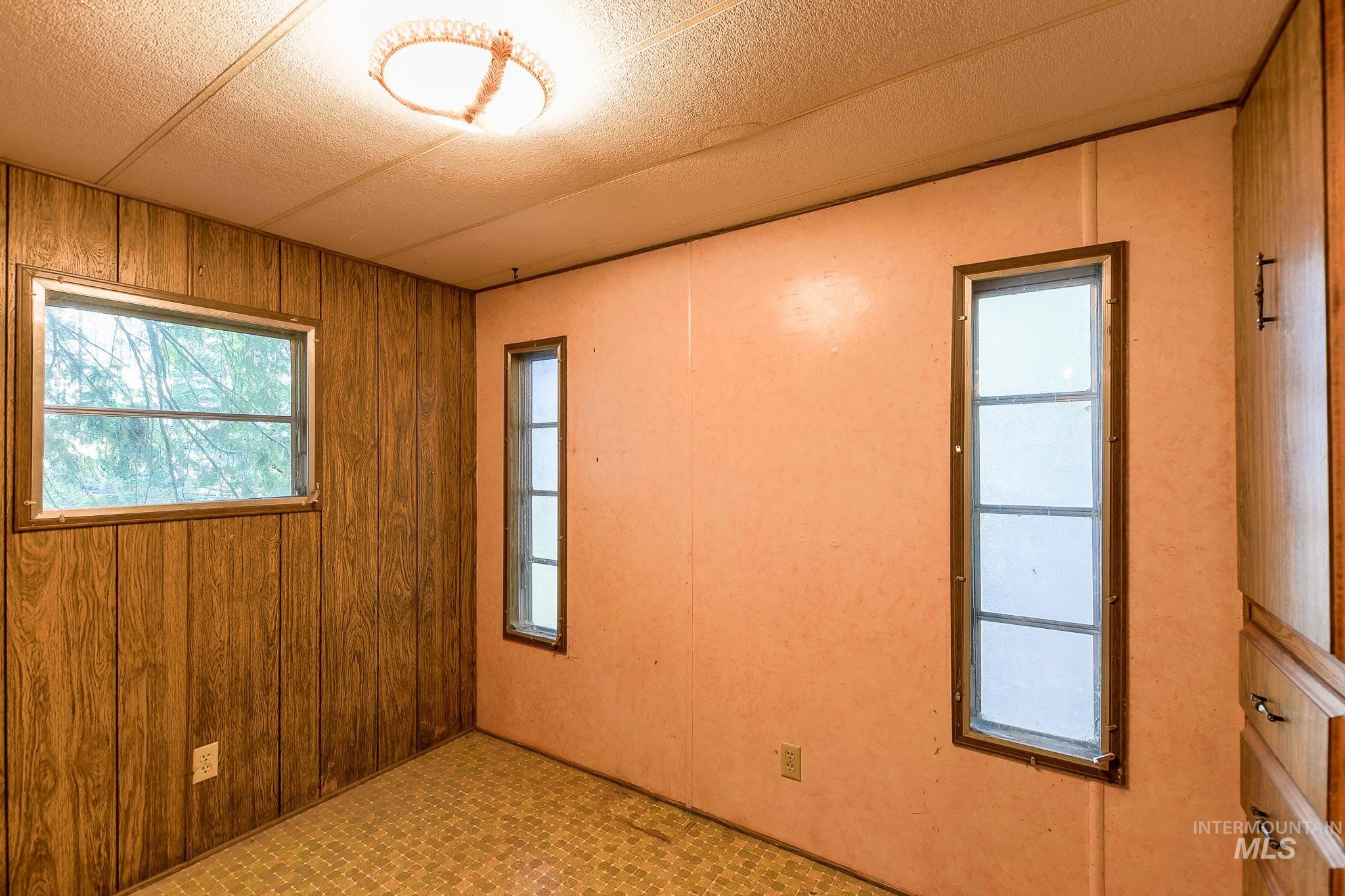 1206 Idlers Rest, Moscow, Idaho 83843, 2 Bedrooms, 1.5 Bathrooms, Residential For Sale, Price $298,500,MLS 98983560
