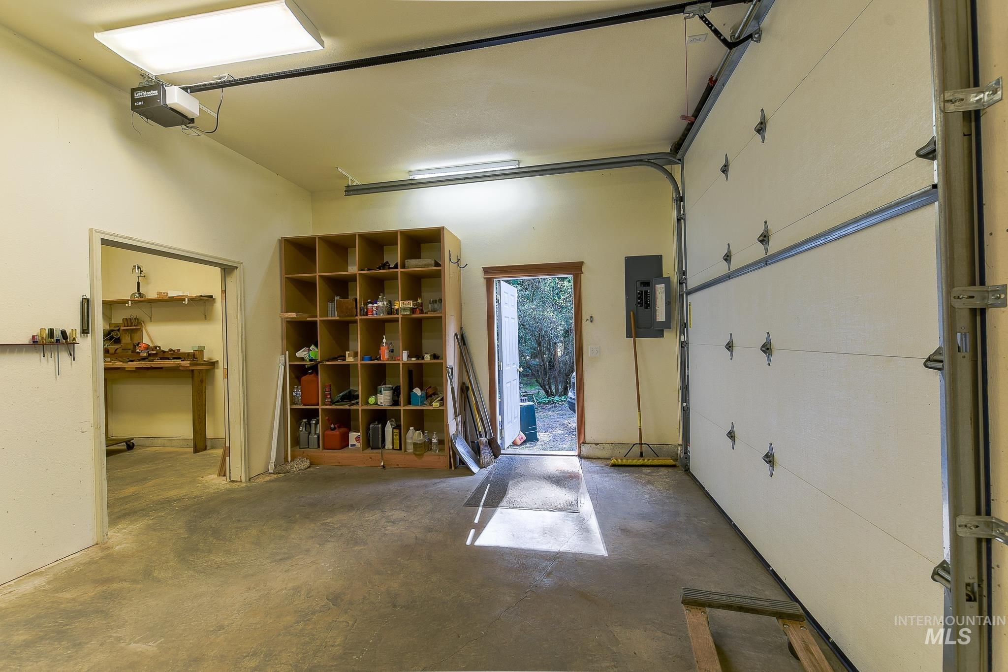 1206 Idlers Rest, Moscow, Idaho 83843, 2 Bedrooms, 1.5 Bathrooms, Residential For Sale, Price $298,500,MLS 98983560