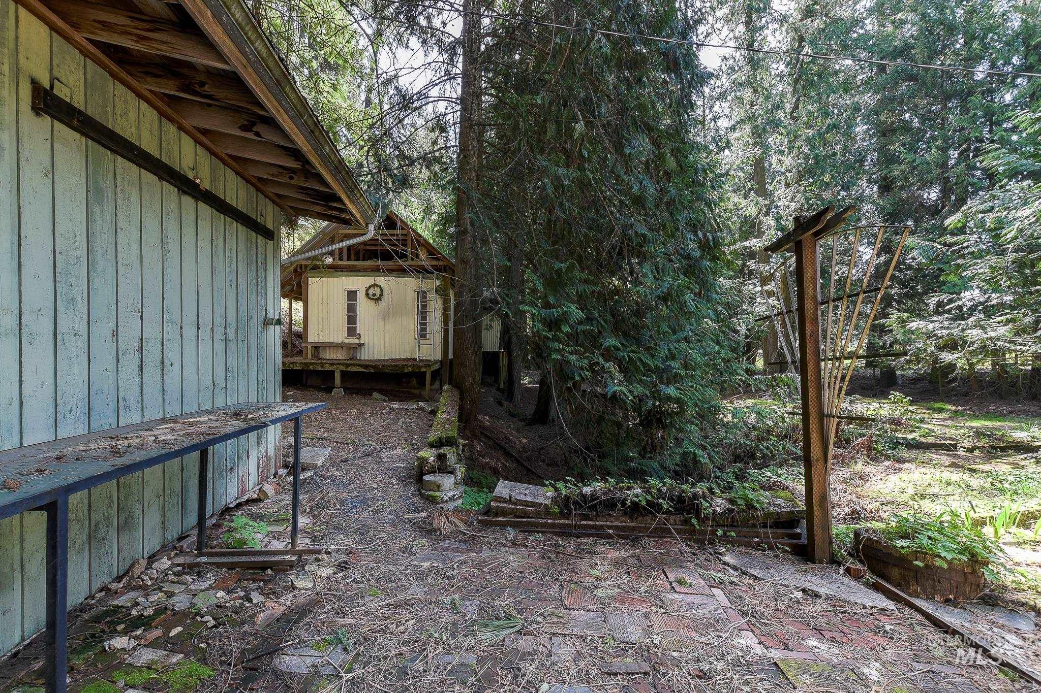 1206 Idlers Rest, Moscow, Idaho 83843, 2 Bedrooms, 1.5 Bathrooms, Residential For Sale, Price $298,500,MLS 98983560