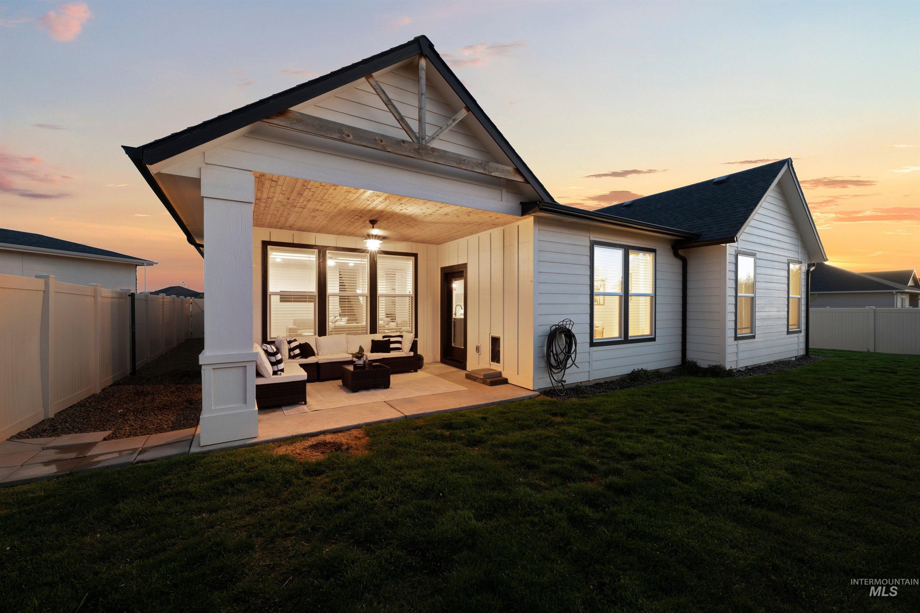 11784 W Sailing Hawk Drive, Star, Idaho 83669, 4 Bedrooms, 3.5 Bathrooms, Residential For Sale, Price $715,000, 98983561