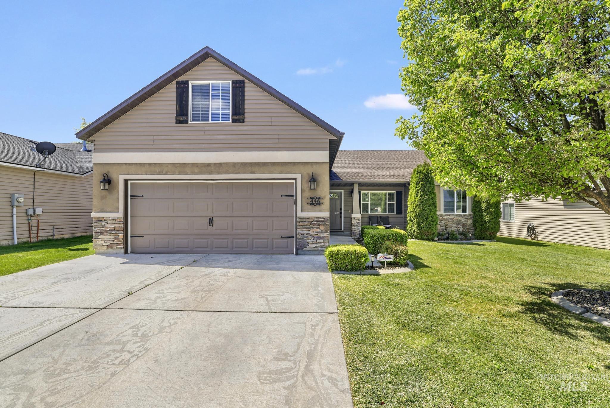 446 Noble St., Twin Falls, Idaho 83301, 3 Bedrooms, 2 Bathrooms, Residential For Sale, Price $389,900,MLS 98983562