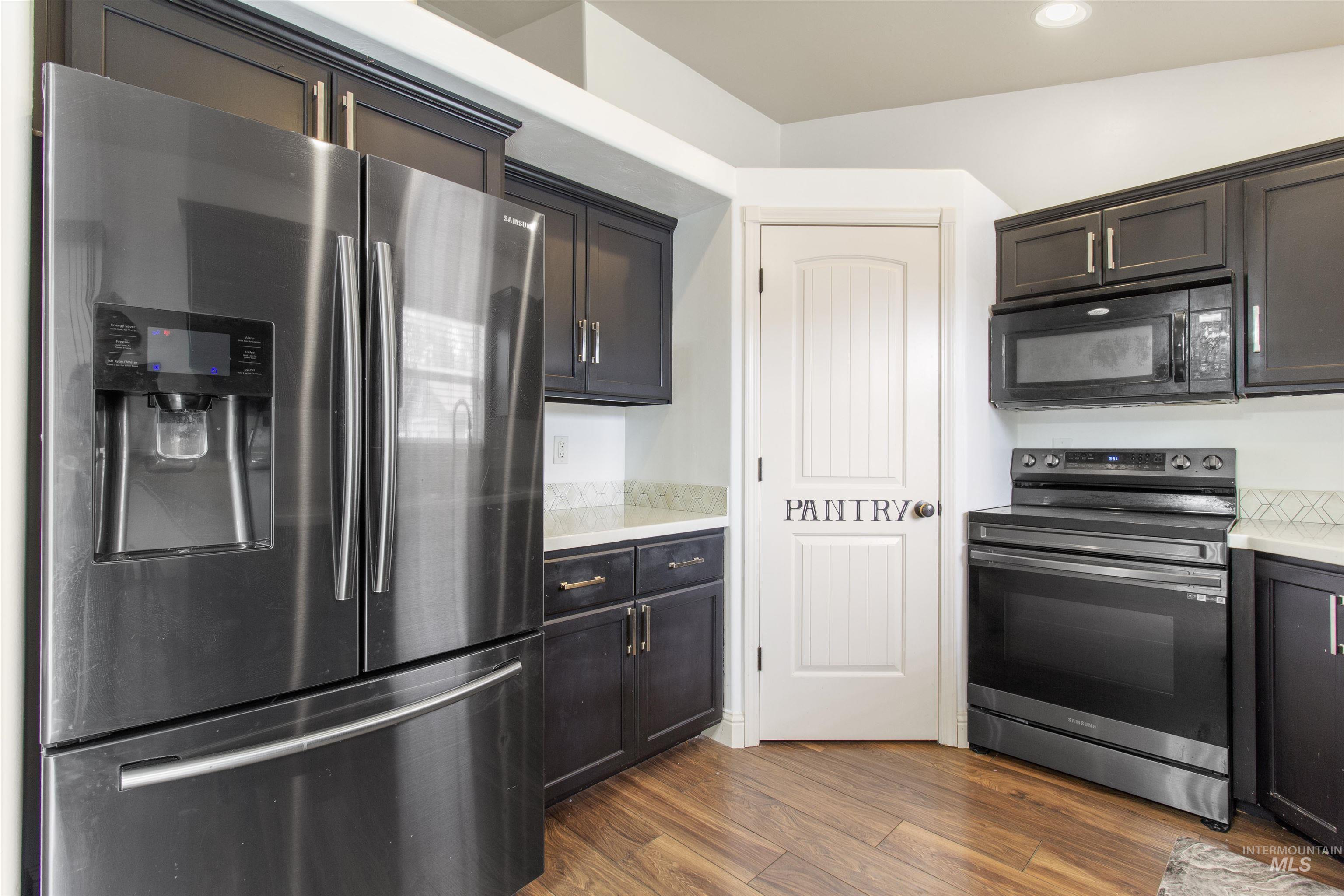 446 Noble St., Twin Falls, Idaho 83301, 3 Bedrooms, 2 Bathrooms, Residential For Sale, Price $369,900,MLS 98983562