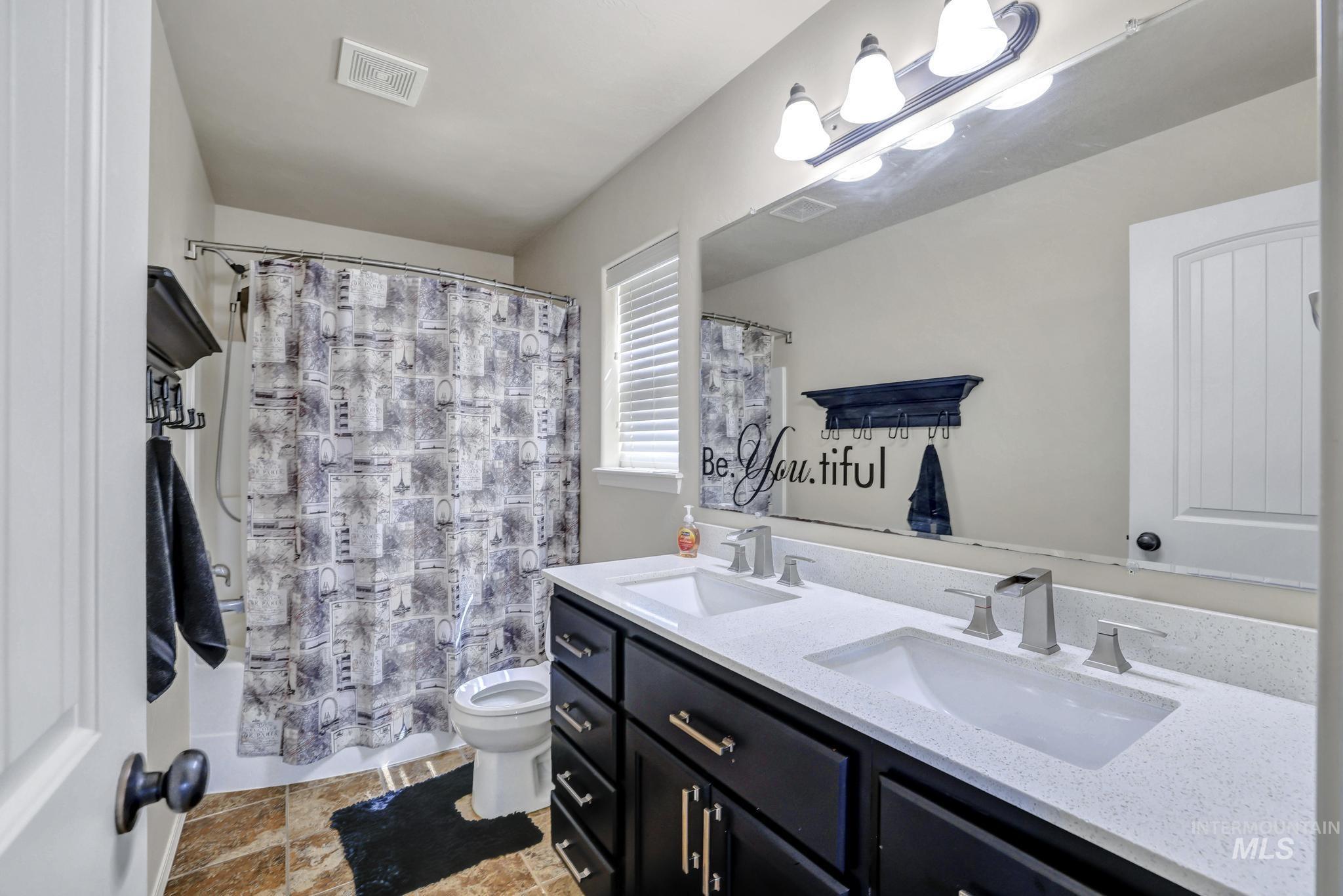 446 Noble St., Twin Falls, Idaho 83301, 3 Bedrooms, 2 Bathrooms, Residential For Sale, Price $389,900,MLS 98983562