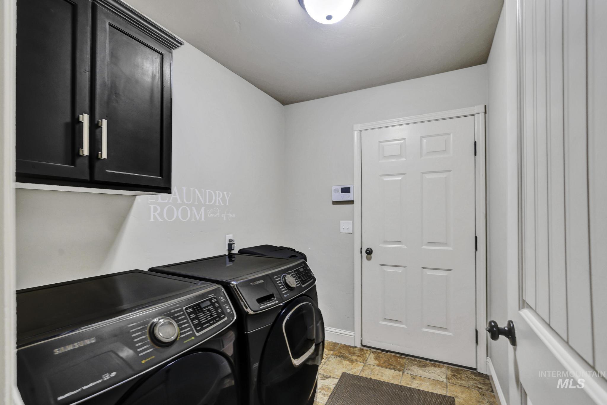 446 Noble St., Twin Falls, Idaho 83301, 3 Bedrooms, 2 Bathrooms, Residential For Sale, Price $389,900,MLS 98983562