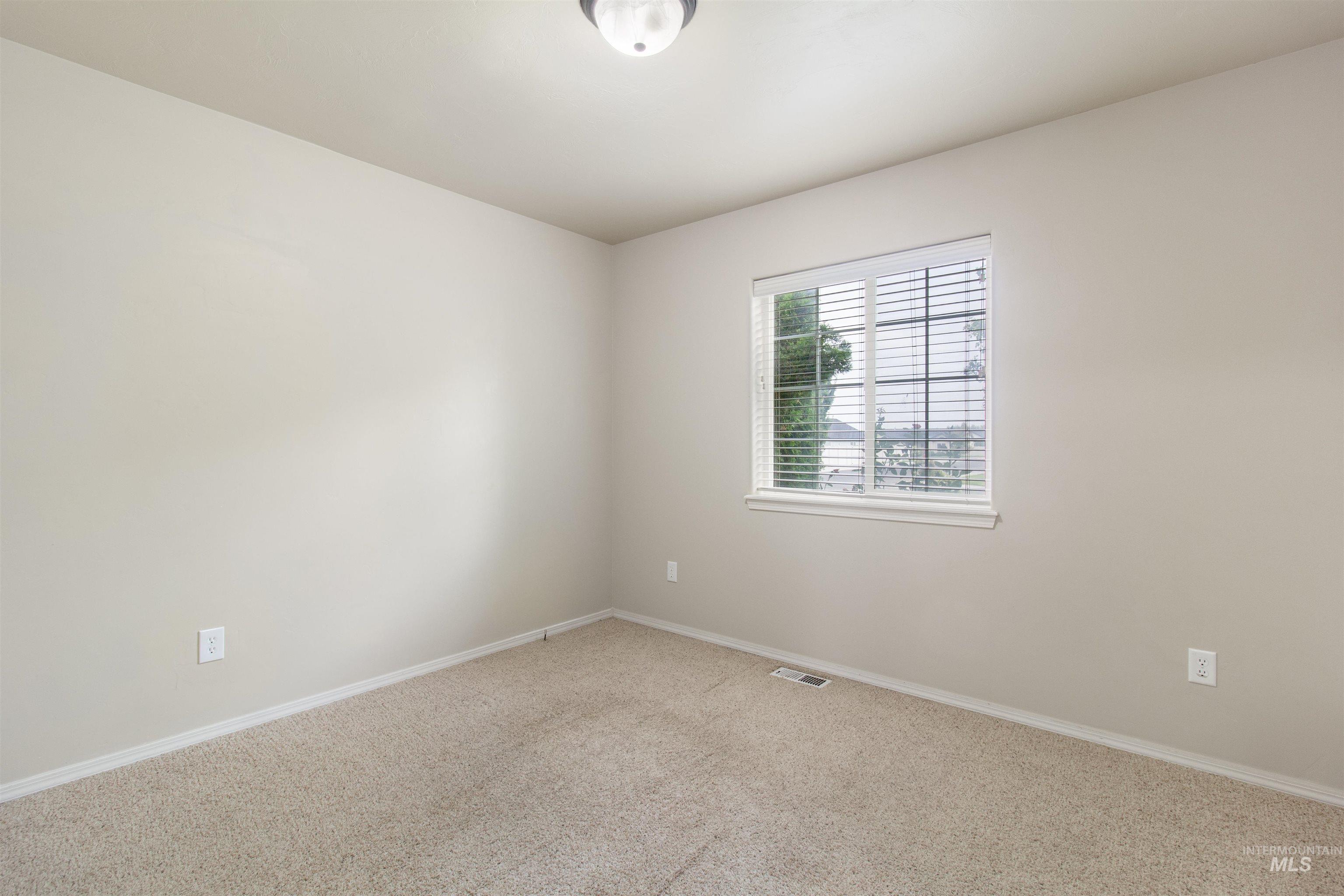 446 Noble St., Twin Falls, Idaho 83301, 3 Bedrooms, 2 Bathrooms, Residential For Sale, Price $369,900,MLS 98983562