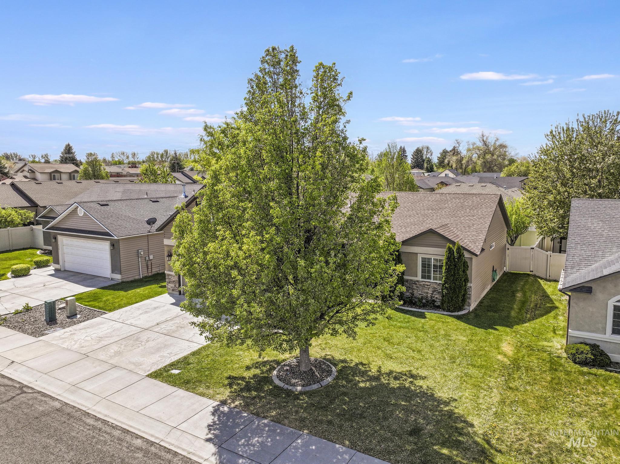 446 Noble St., Twin Falls, Idaho 83301, 3 Bedrooms, 2 Bathrooms, Residential For Sale, Price $369,900,MLS 98983562