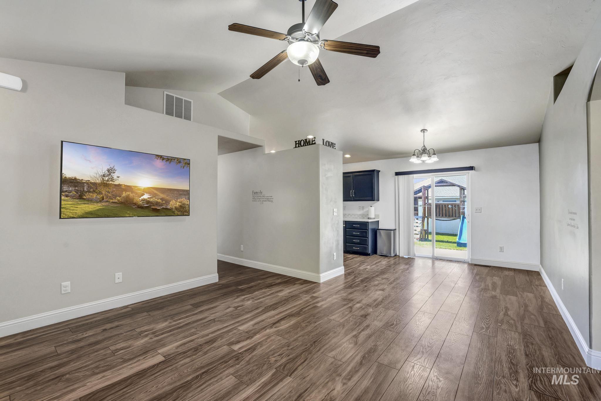 446 Noble St., Twin Falls, Idaho 83301, 3 Bedrooms, 2 Bathrooms, Residential For Sale, Price $389,900,MLS 98983562