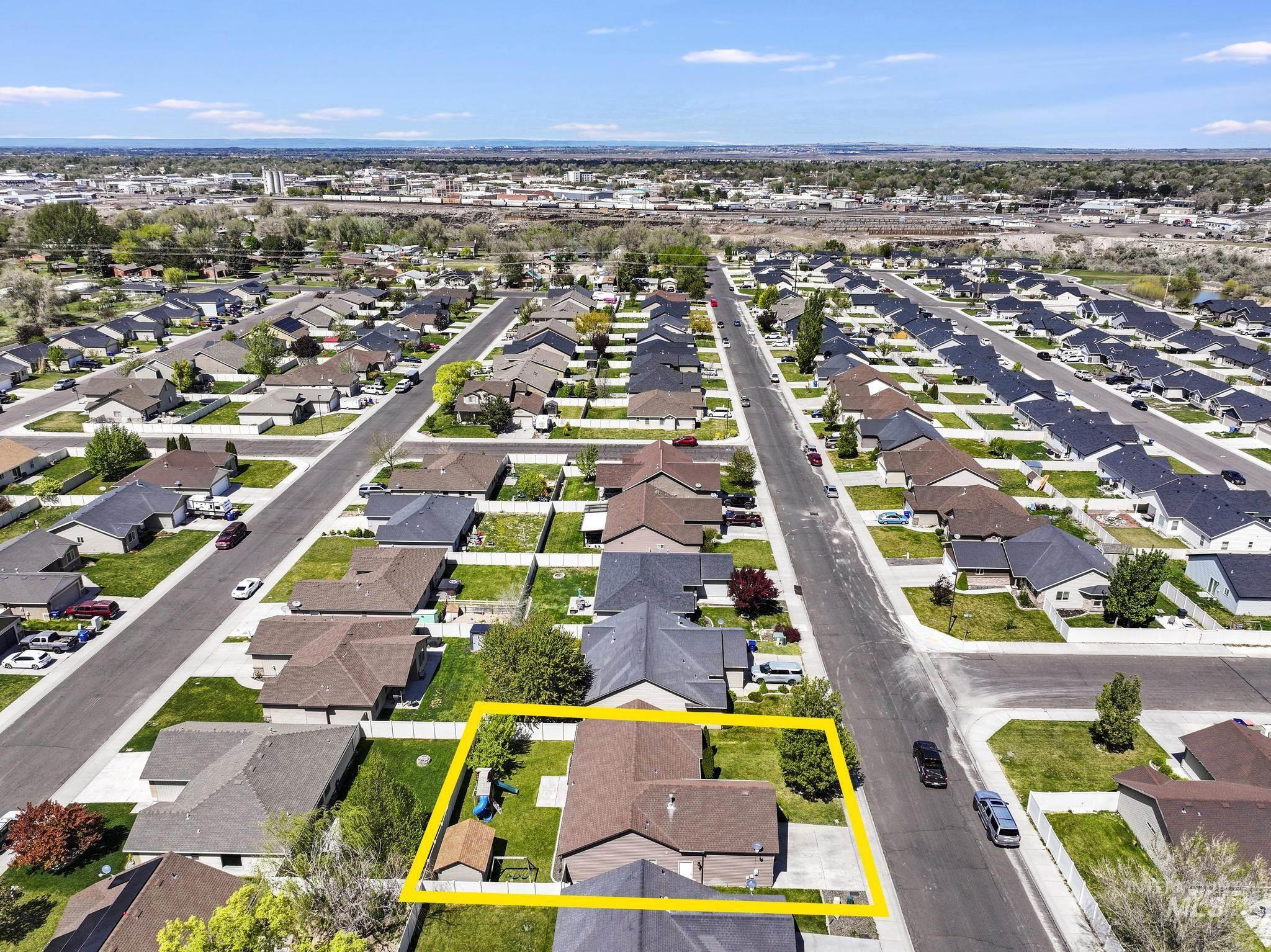 446 Noble St., Twin Falls, Idaho 83301, 3 Bedrooms, 2 Bathrooms, Residential For Sale, Price $389,900,MLS 98983562