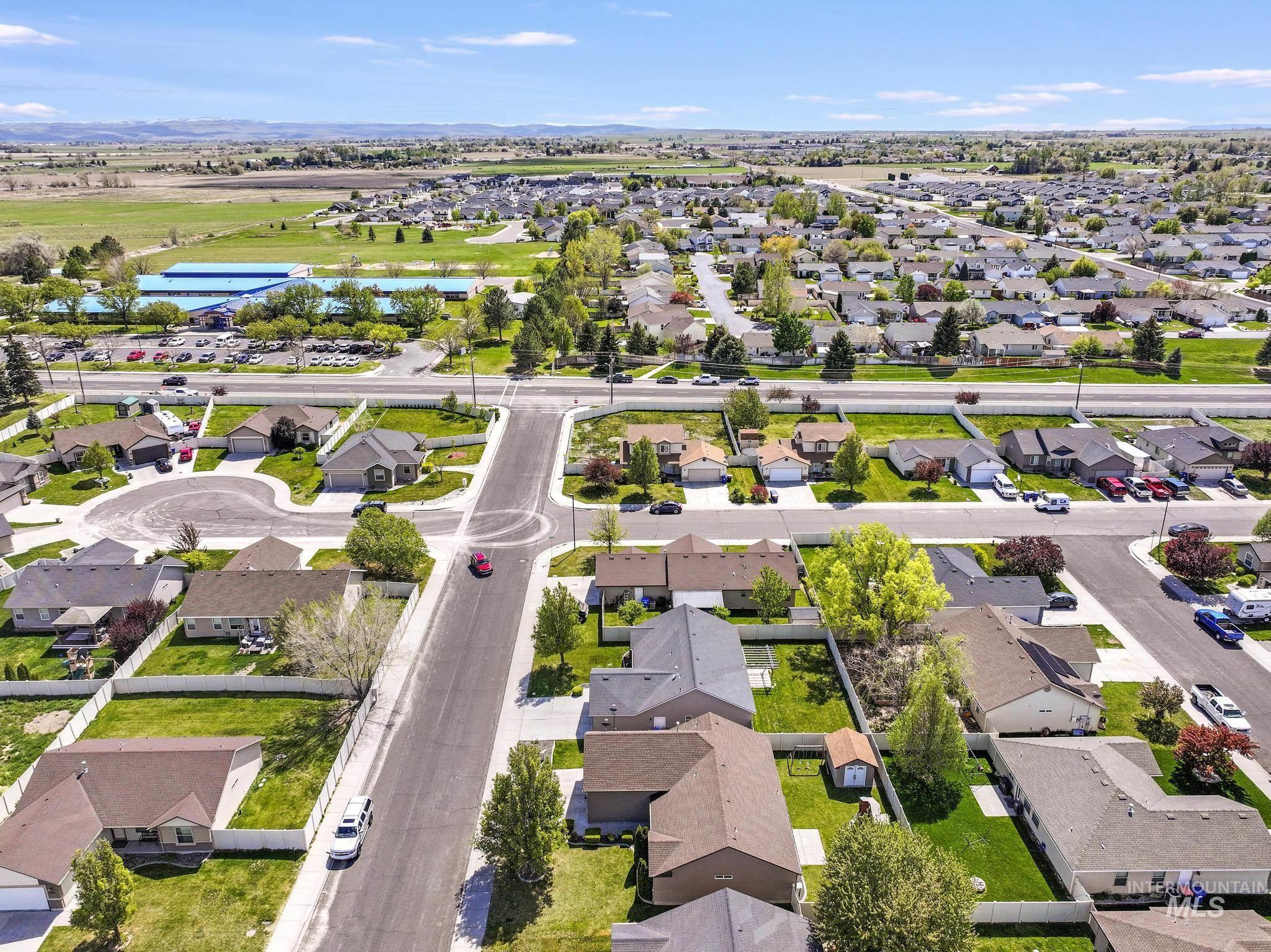 446 Noble St., Twin Falls, Idaho 83301, 3 Bedrooms, 2 Bathrooms, Residential For Sale, Price $369,900,MLS 98983562