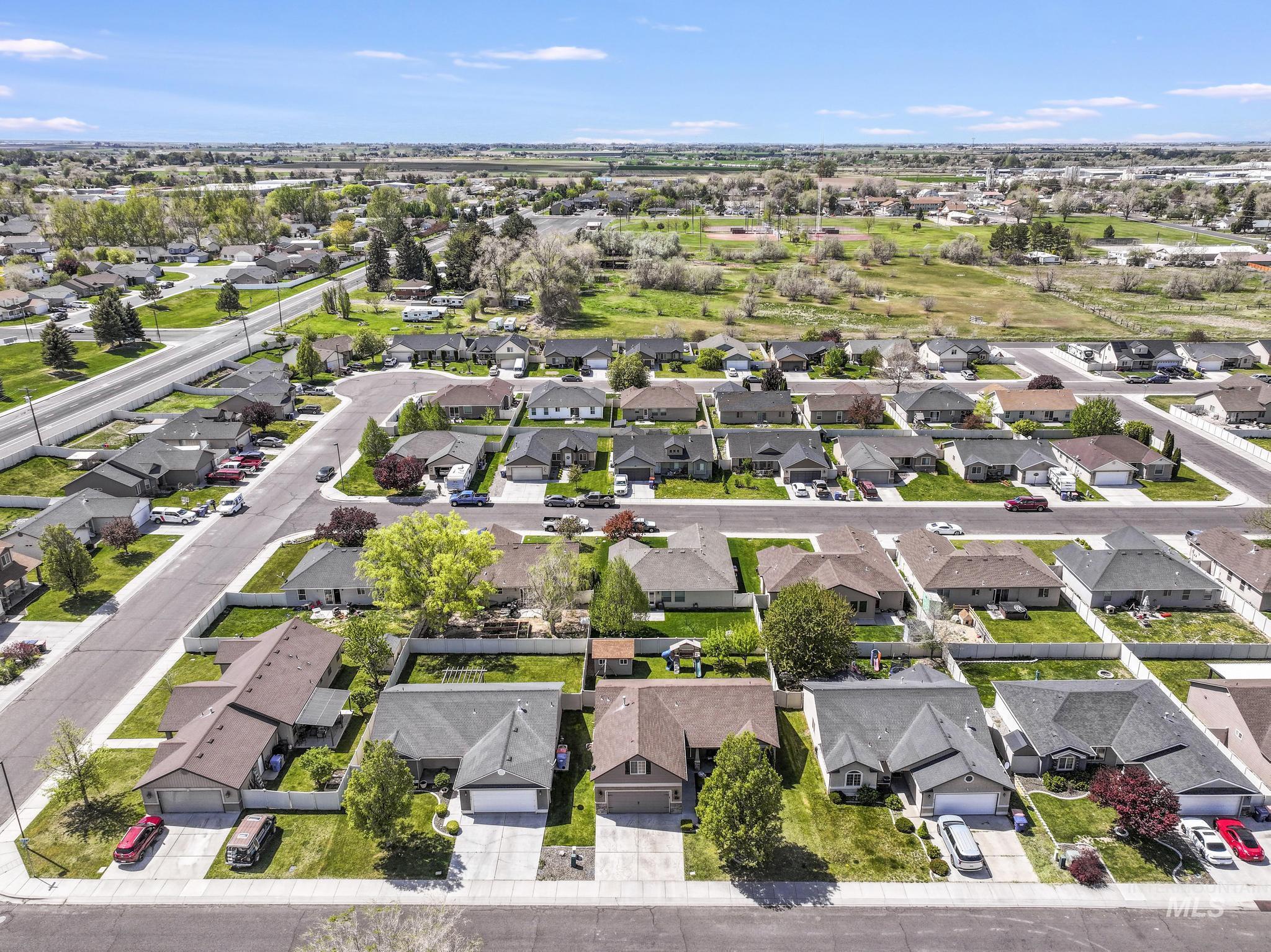 446 Noble St., Twin Falls, Idaho 83301, 3 Bedrooms, 2 Bathrooms, Residential For Sale, Price $369,900,MLS 98983562