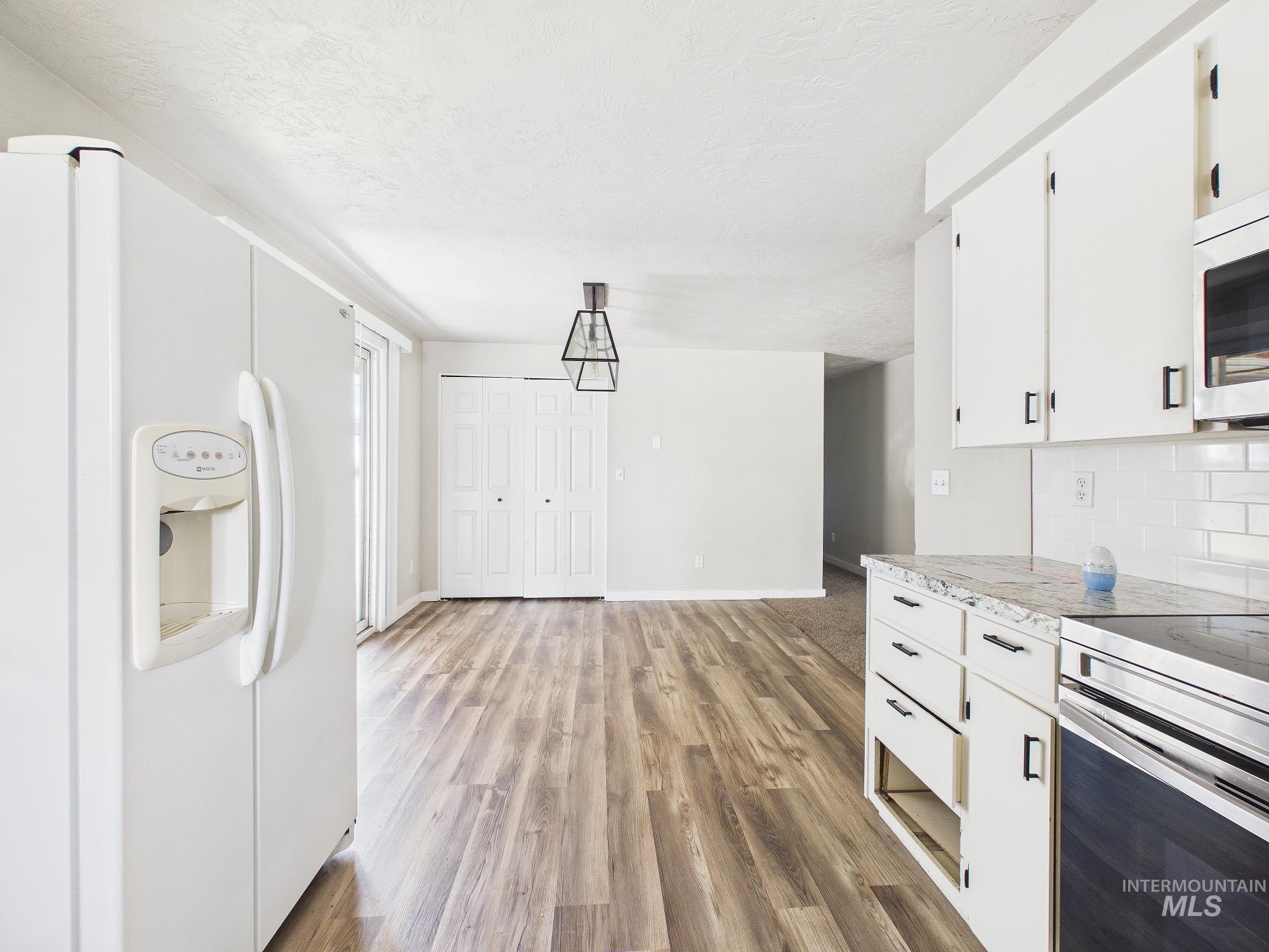 305 Dearborn St, Caldwell, Idaho 83605, 3 Bedrooms, 2 Bathrooms, Residential For Sale, Price $259,000, 98983563