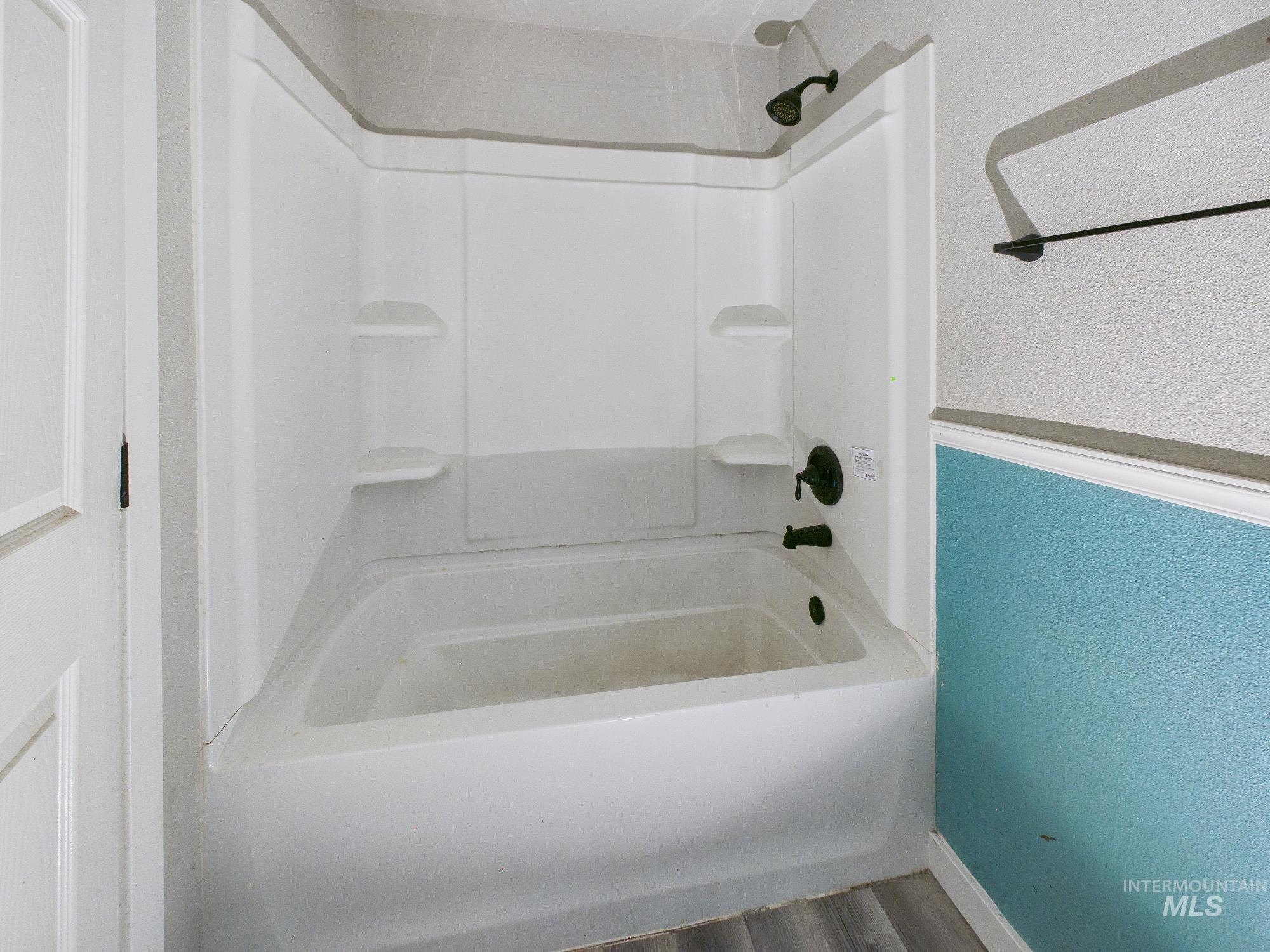 305 Dearborn St, Caldwell, Idaho 83605, 3 Bedrooms, 2 Bathrooms, Residential For Sale, Price $259,000, 98983563