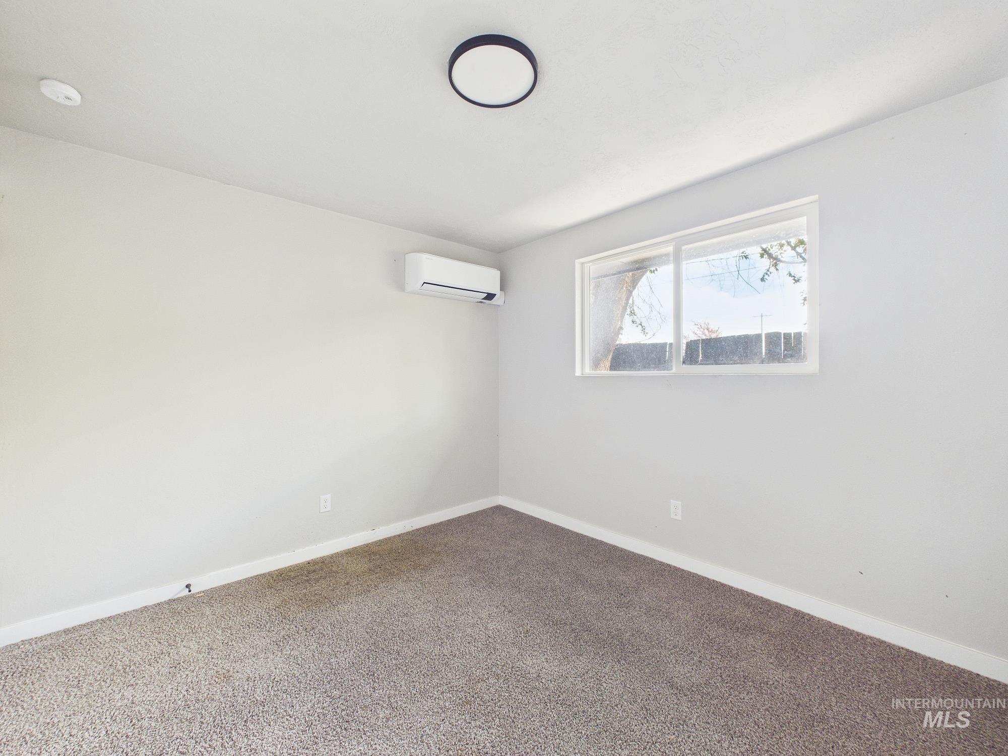 305 Dearborn St, Caldwell, Idaho 83605, 3 Bedrooms, 2 Bathrooms, Residential For Sale, Price $259,000, 98983563