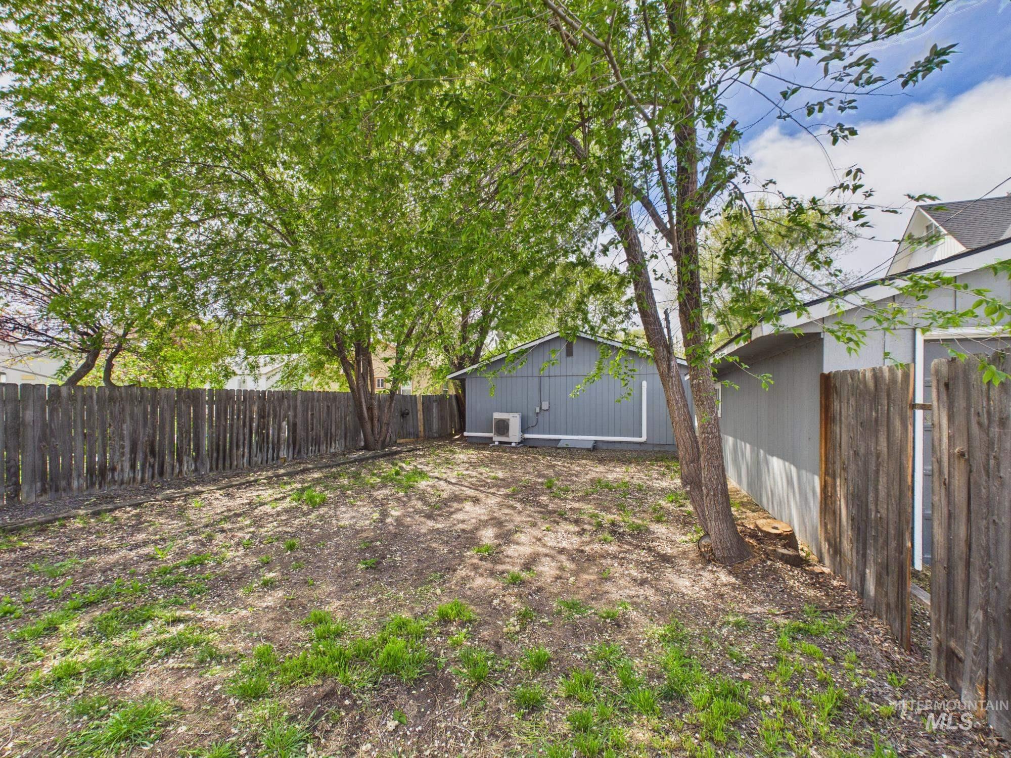 305 Dearborn St, Caldwell, Idaho 83605, 3 Bedrooms, 2 Bathrooms, Residential For Sale, Price $259,000, 98983563