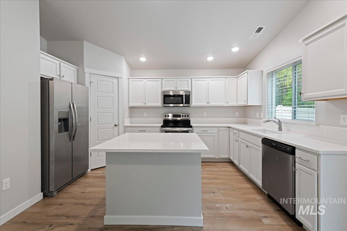 3067 S Green Forest Way, Boise, Idaho 83709-3771, 4 Bedrooms, 2 Bathrooms, Residential For Sale, Price $459,990, 98983564