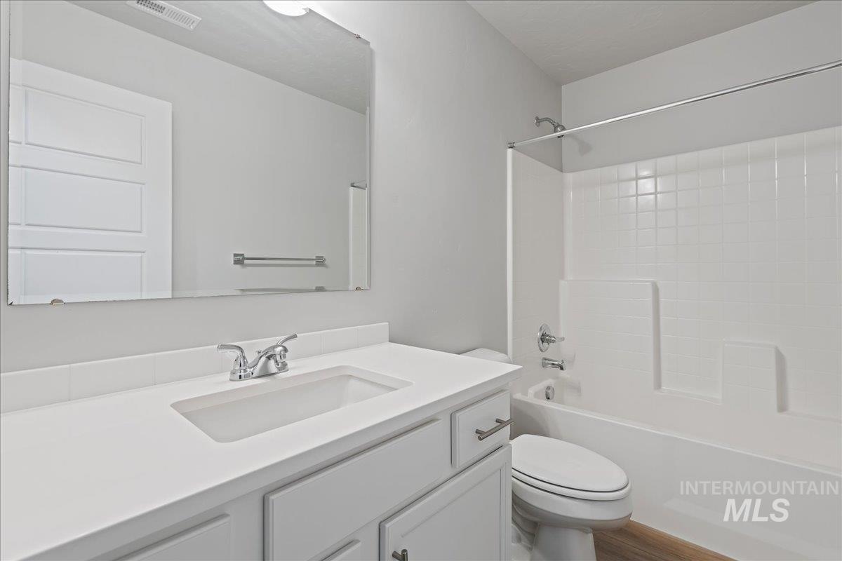 3067 S Green Forest Way, Boise, Idaho 83709-3771, 4 Bedrooms, 2 Bathrooms, Residential For Sale, Price $459,990, 98983564