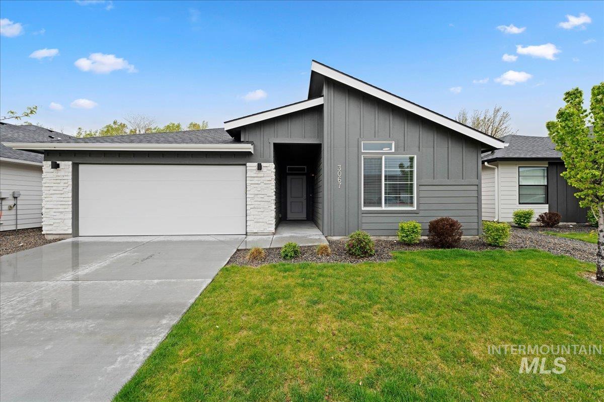 3067 S Green Forest Way, Boise, Idaho 83709-3771, 4 Bedrooms, 2 Bathrooms, Residential For Sale, Price $459,990, 98983564