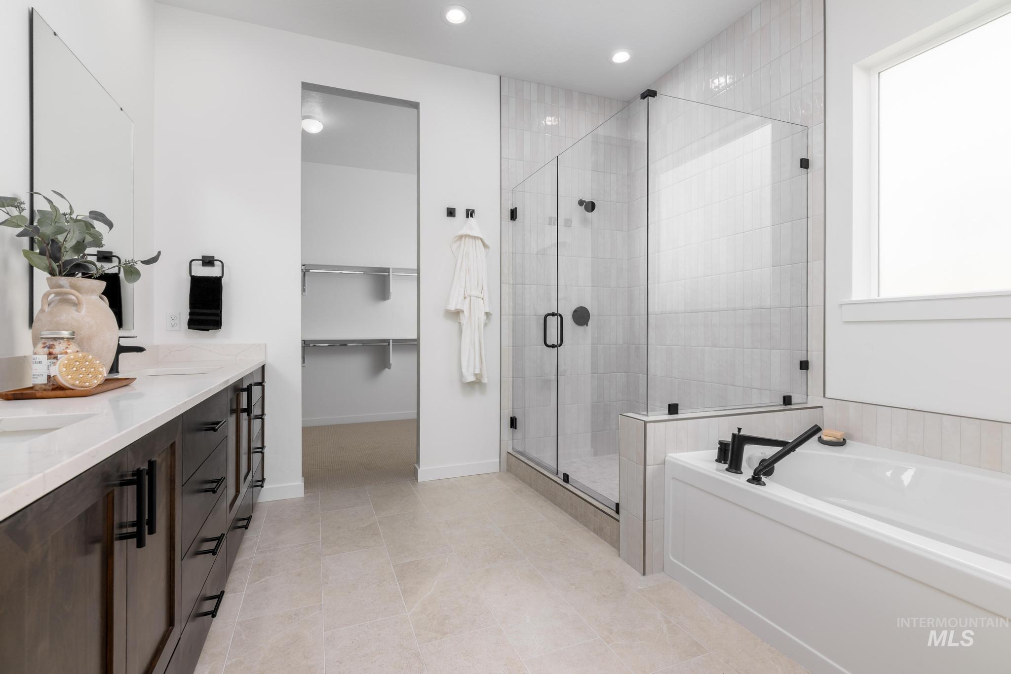 5817 W Burnt Sage Dr, Meridian, Idaho 83646, 4 Bedrooms, 3.5 Bathrooms, Residential For Sale, Price $774,000, 98983567