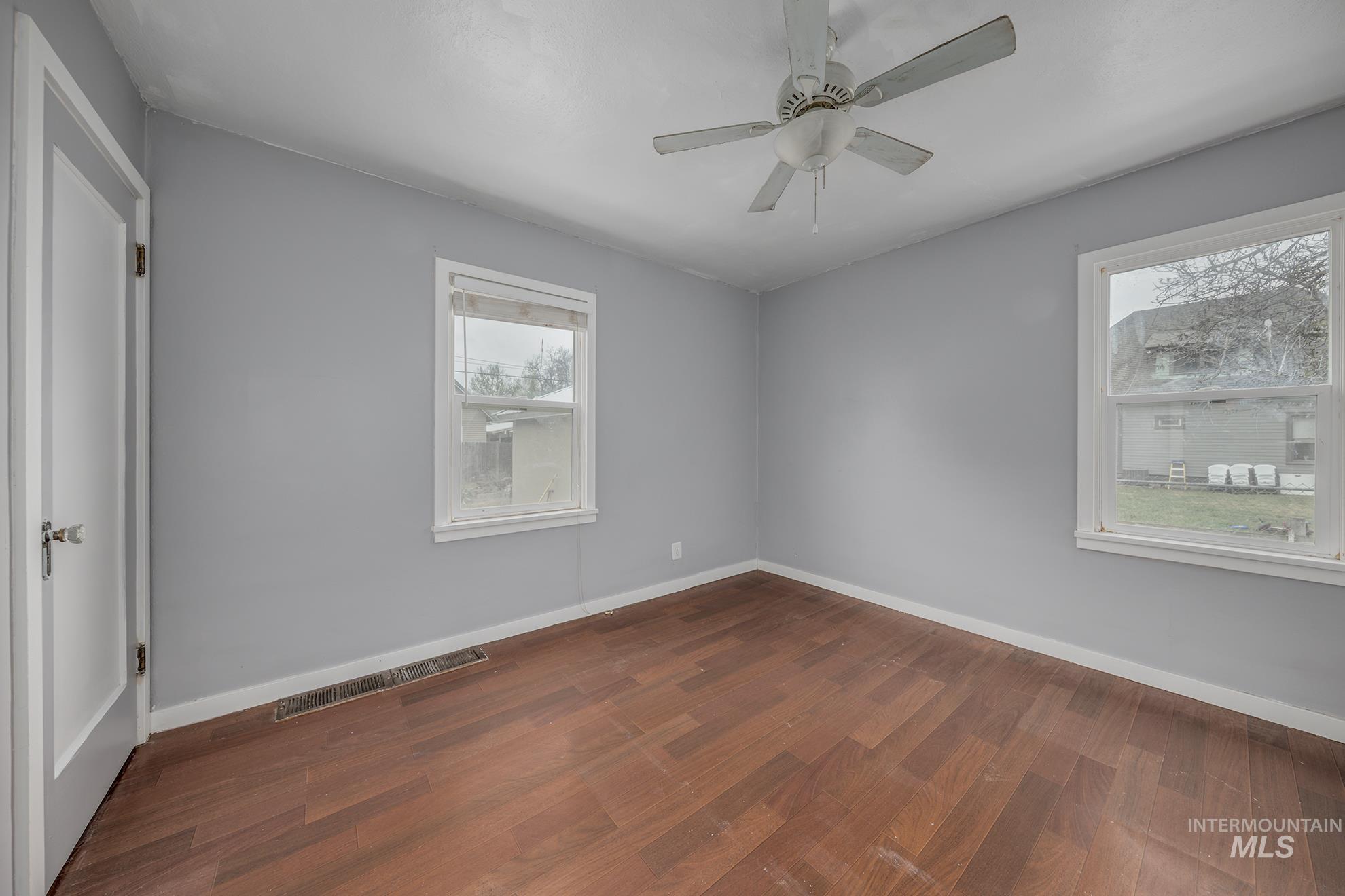 838 SW 2nd St, Ontario, Oregon 97914, 4 Bedrooms, 2 Bathrooms, Residential For Sale, Price $330,000,MLS 98983568