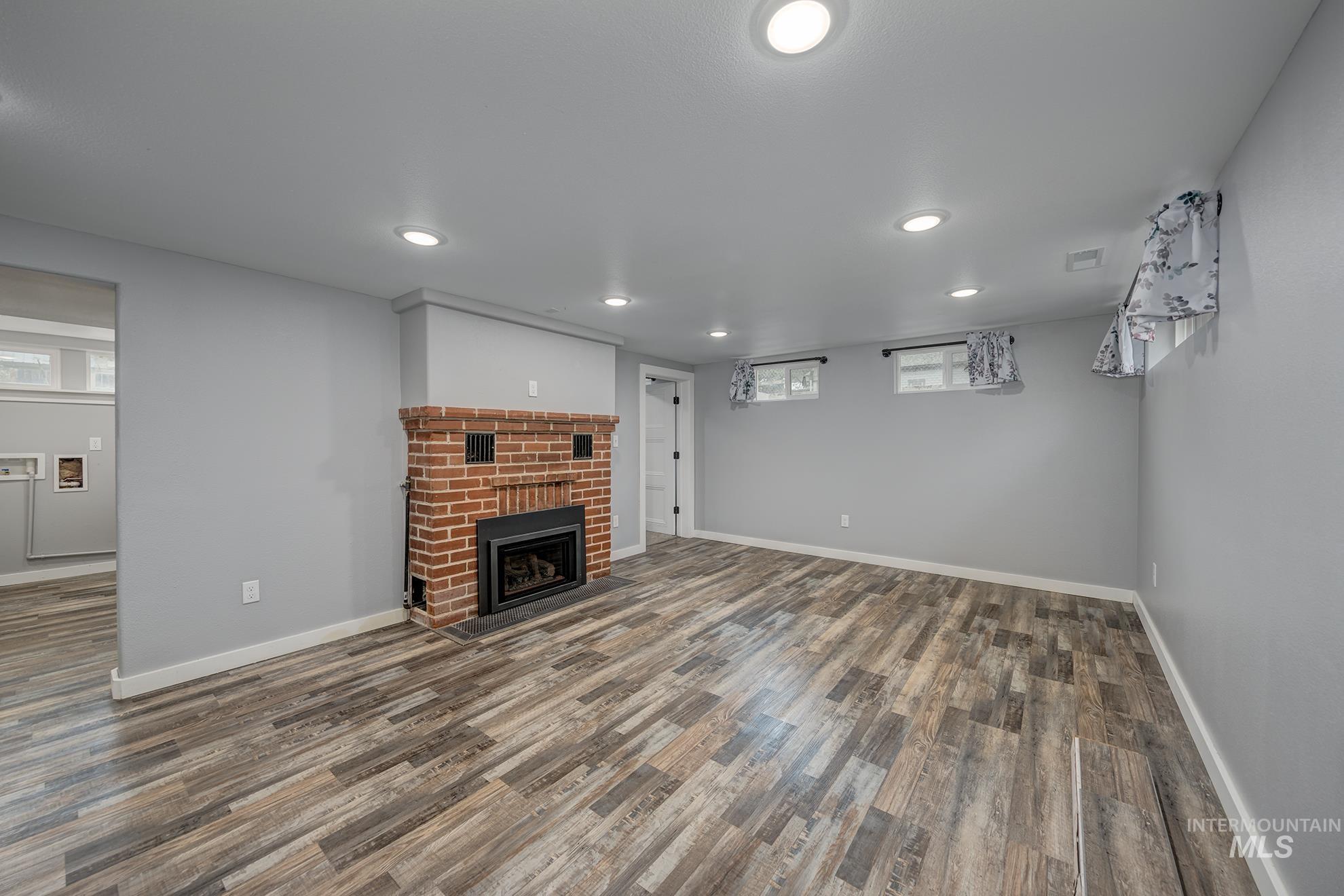 838 SW 2nd St, Ontario, Oregon 97914, 4 Bedrooms, 2 Bathrooms, Residential For Sale, Price $330,000,MLS 98983568