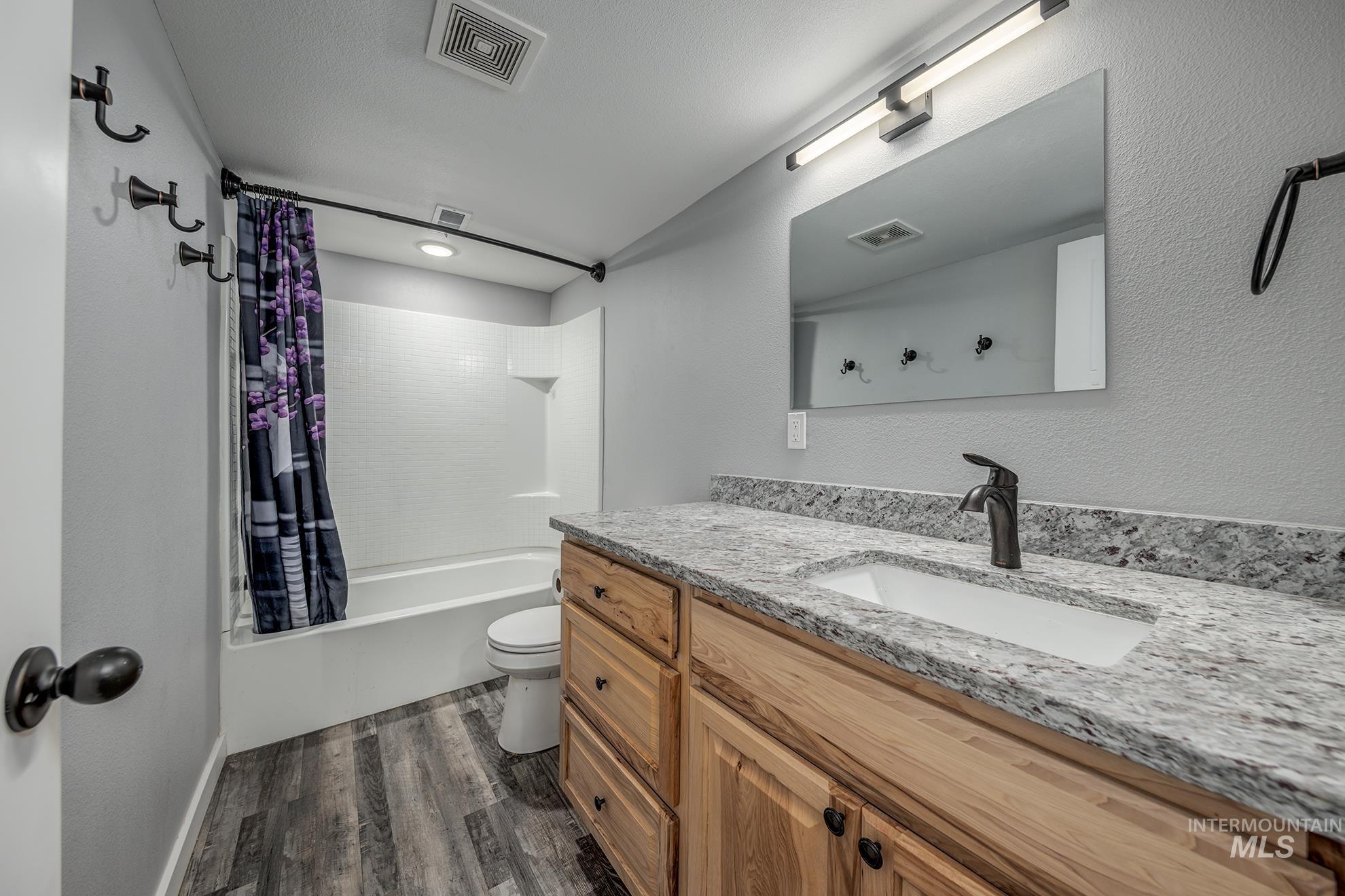 838 SW 2nd St, Ontario, Oregon 97914, 4 Bedrooms, 2 Bathrooms, Residential For Sale, Price $330,000,MLS 98983568