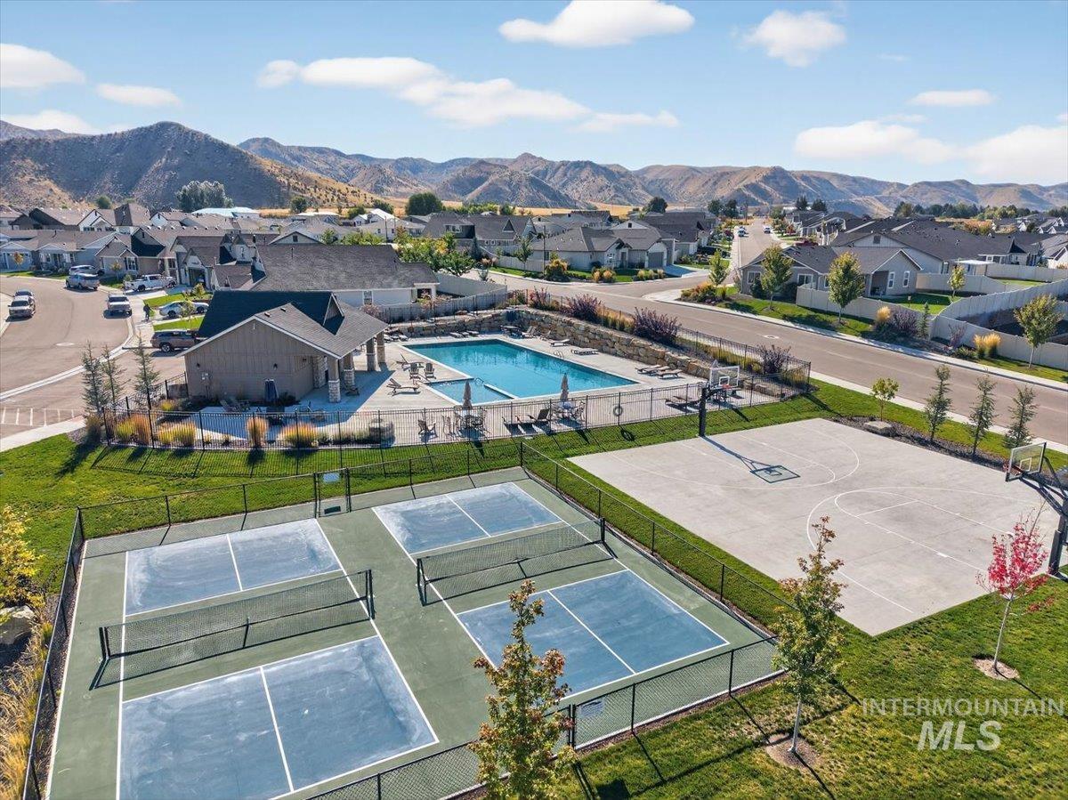 1811 Rome Ave, Emmett, Idaho 83617, 4 Bedrooms, 3 Bathrooms, Residential For Sale, Price $525,000, 98983569