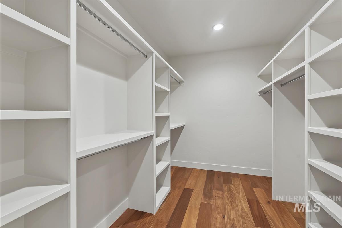 8085 Quail Hollow Dr, Middleton, Idaho 83644, 4 Bedrooms, 4.5 Bathrooms, Residential For Sale, Price $1,699,900, 98983570