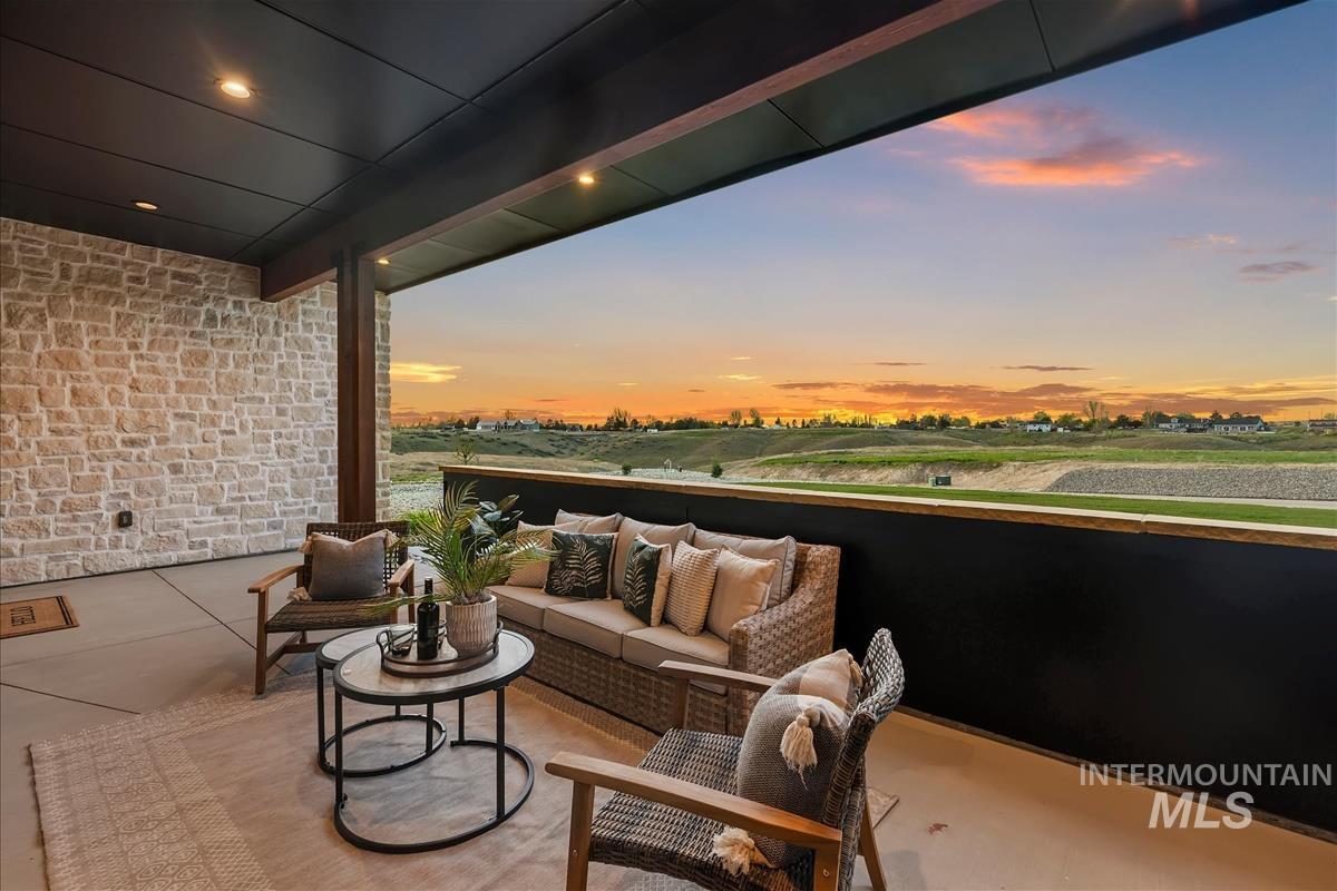 8085 Quail Hollow Dr, Middleton, Idaho 83644, 4 Bedrooms, 4.5 Bathrooms, Residential For Sale, Price $1,699,900, 98983570