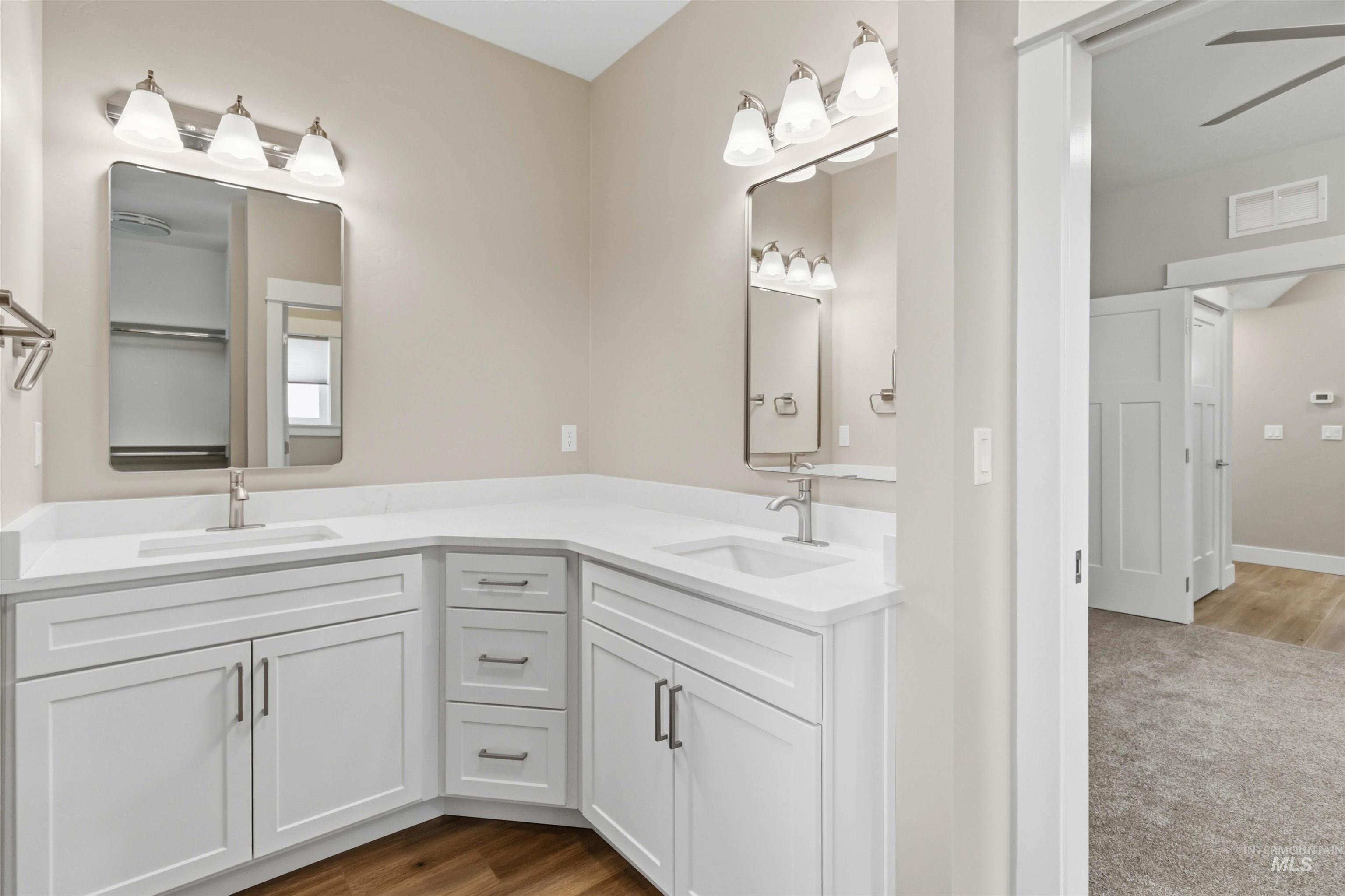 2107 S Hervey St, Boise, Idaho 83705, 4 Bedrooms, 4.5 Bathrooms, Residential For Sale, Price $744,600, 98983572