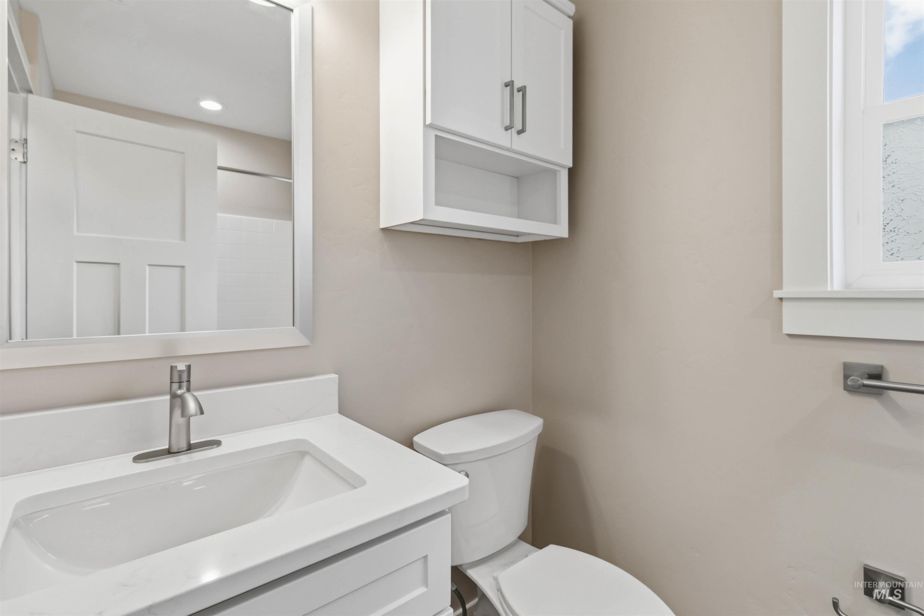 2107 S Hervey St, Boise, Idaho 83705, 4 Bedrooms, 4.5 Bathrooms, Residential For Sale, Price $744,600, 98983572