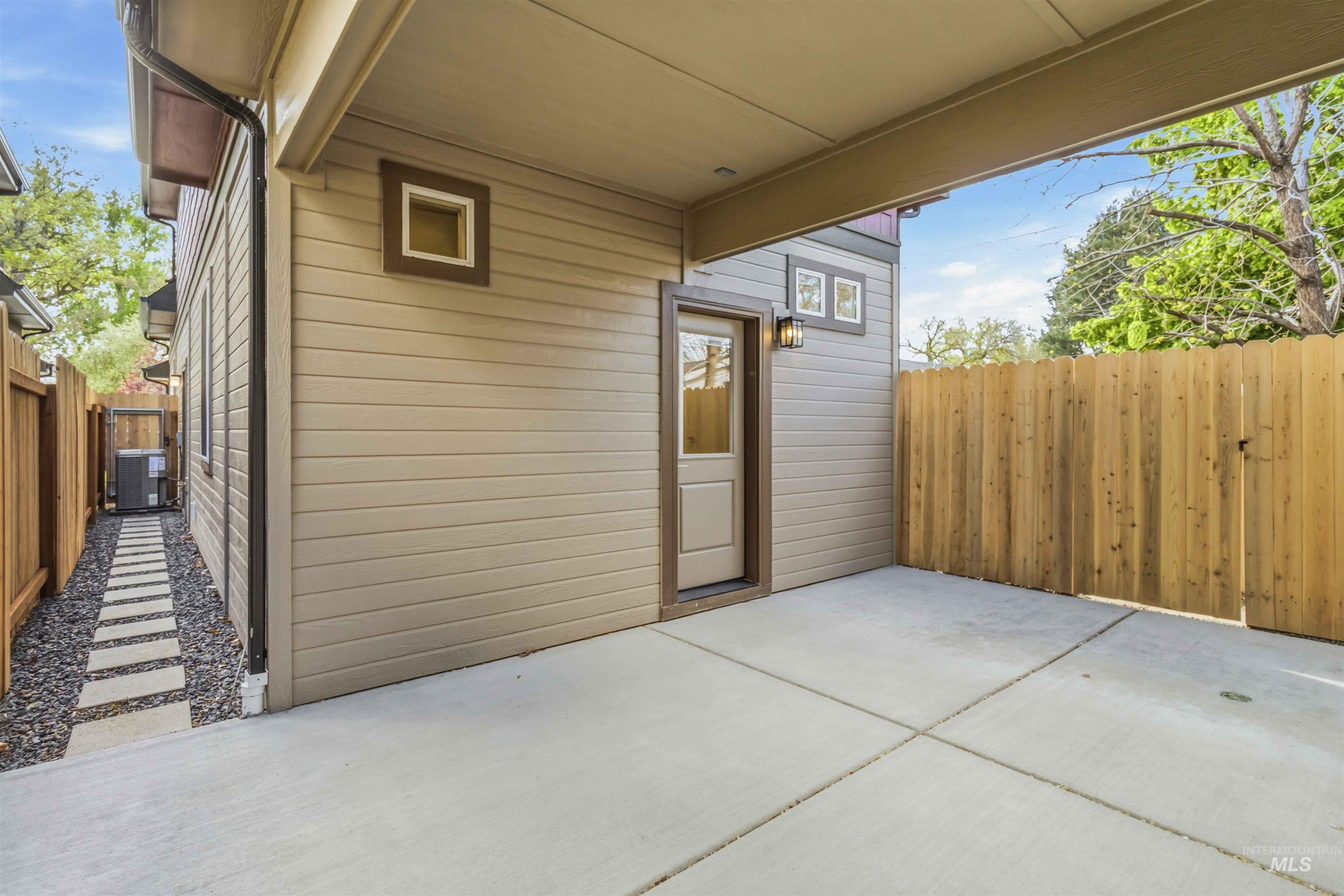 2107 S Hervey St, Boise, Idaho 83705, 4 Bedrooms, 4.5 Bathrooms, Residential For Sale, Price $744,600, 98983572