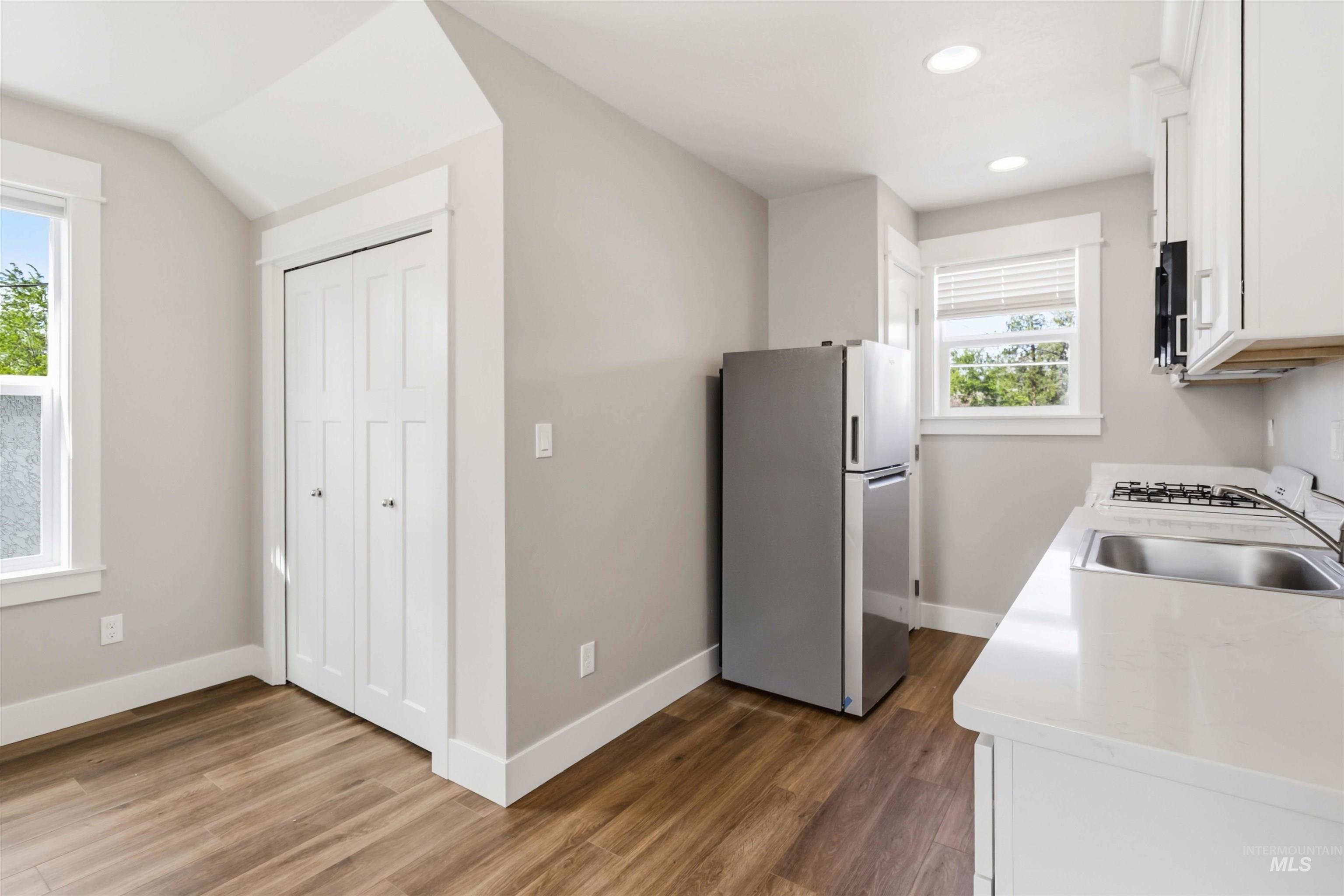 2107 S Hervey St, Boise, Idaho 83705, 4 Bedrooms, 4.5 Bathrooms, Residential For Sale, Price $744,600, 98983572