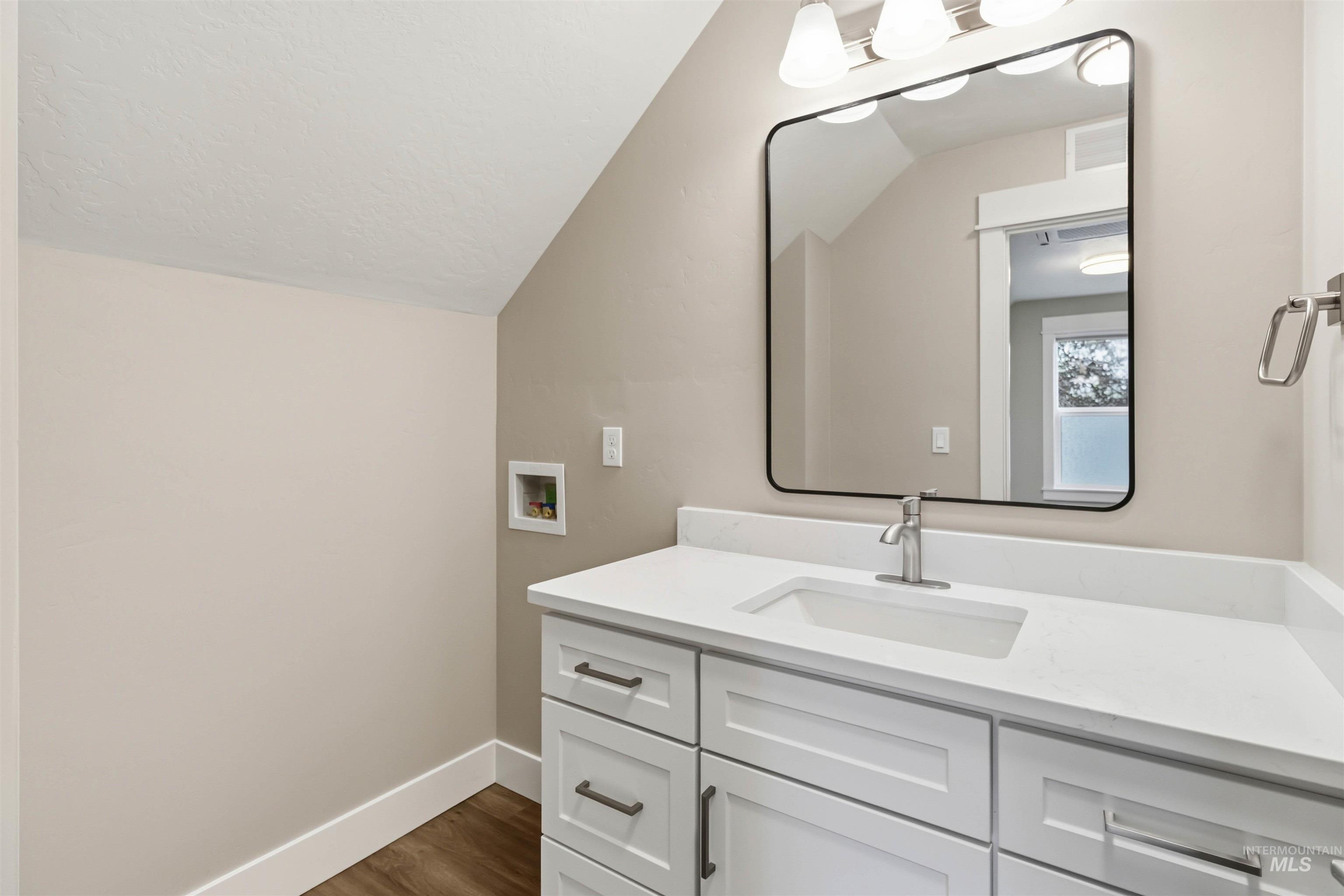 2107 S Hervey St, Boise, Idaho 83705, 4 Bedrooms, 4.5 Bathrooms, Residential For Sale, Price $744,600, 98983572