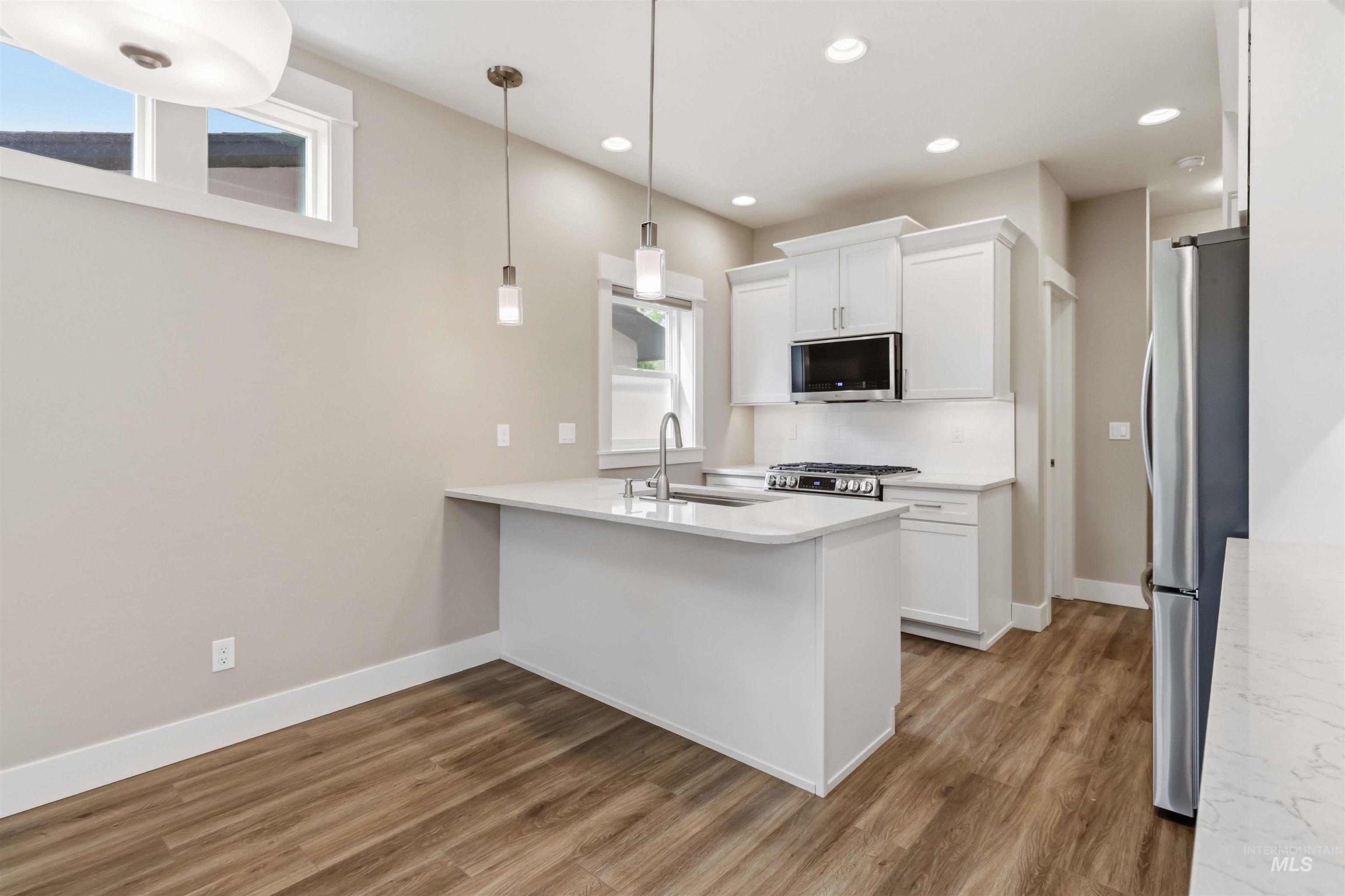 2107 S Hervey St, Boise, Idaho 83705, 4 Bedrooms, 4.5 Bathrooms, Residential For Sale, Price $744,600, 98983572