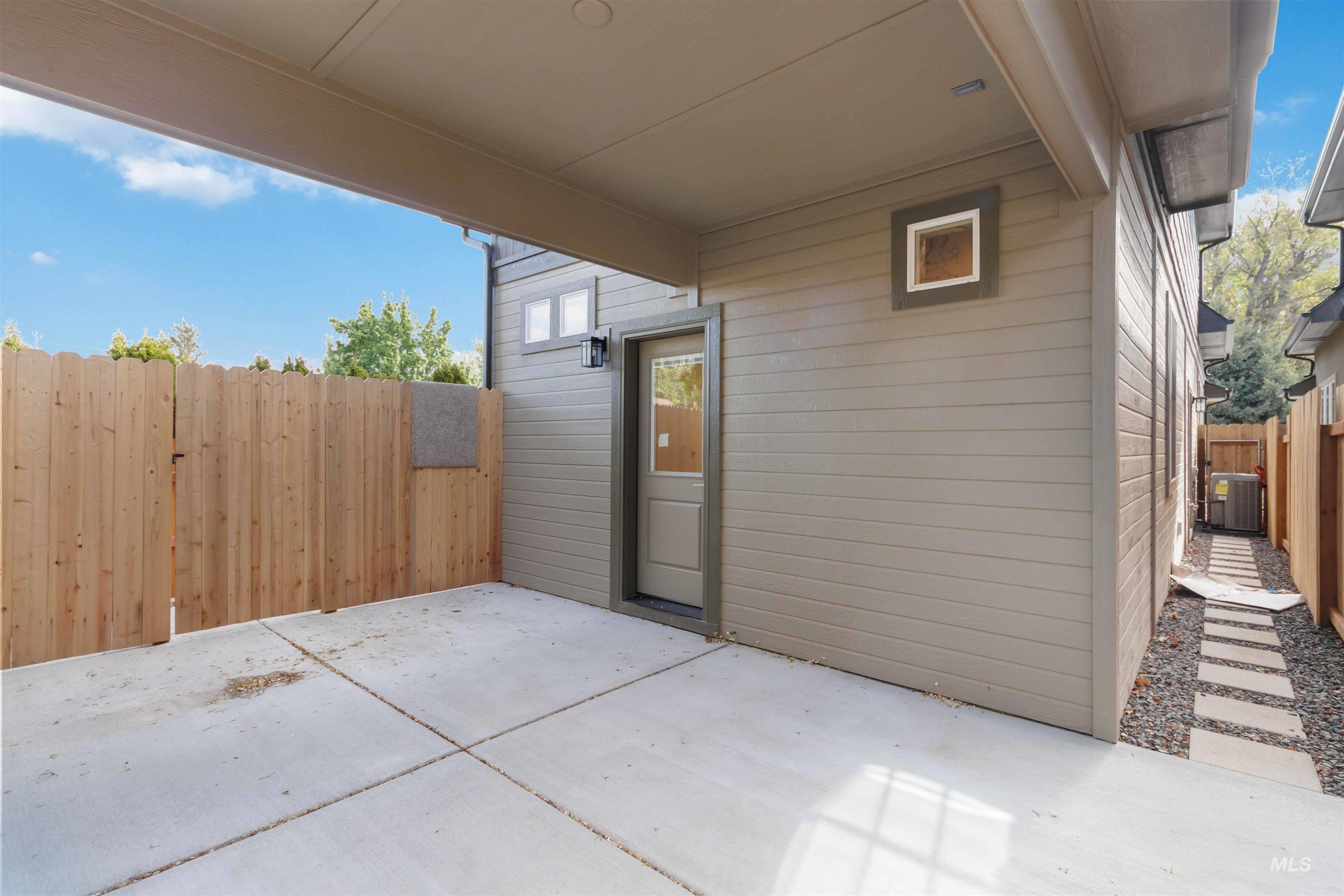 2101 S Hervey St, Boise, Idaho 83705, 4 Bedrooms, 4.5 Bathrooms, Residential For Sale, Price $744,600, 98983573