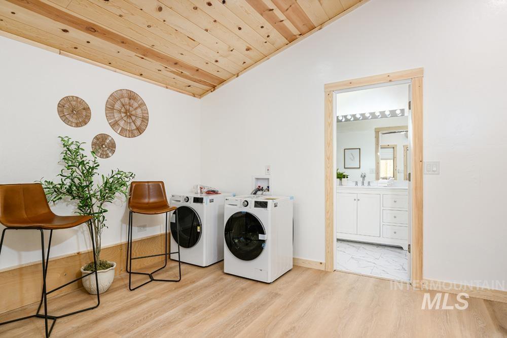 2210 Glen View Dr, Nampa, Idaho 83686, 3 Bedrooms, 2 Bathrooms, Residential For Sale, Price $573,900, 98983577