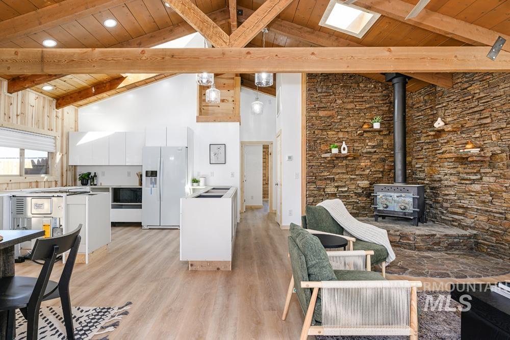 2210 Glen View Dr, Nampa, Idaho 83686, 3 Bedrooms, 2 Bathrooms, Residential For Sale, Price $573,900, 98983577