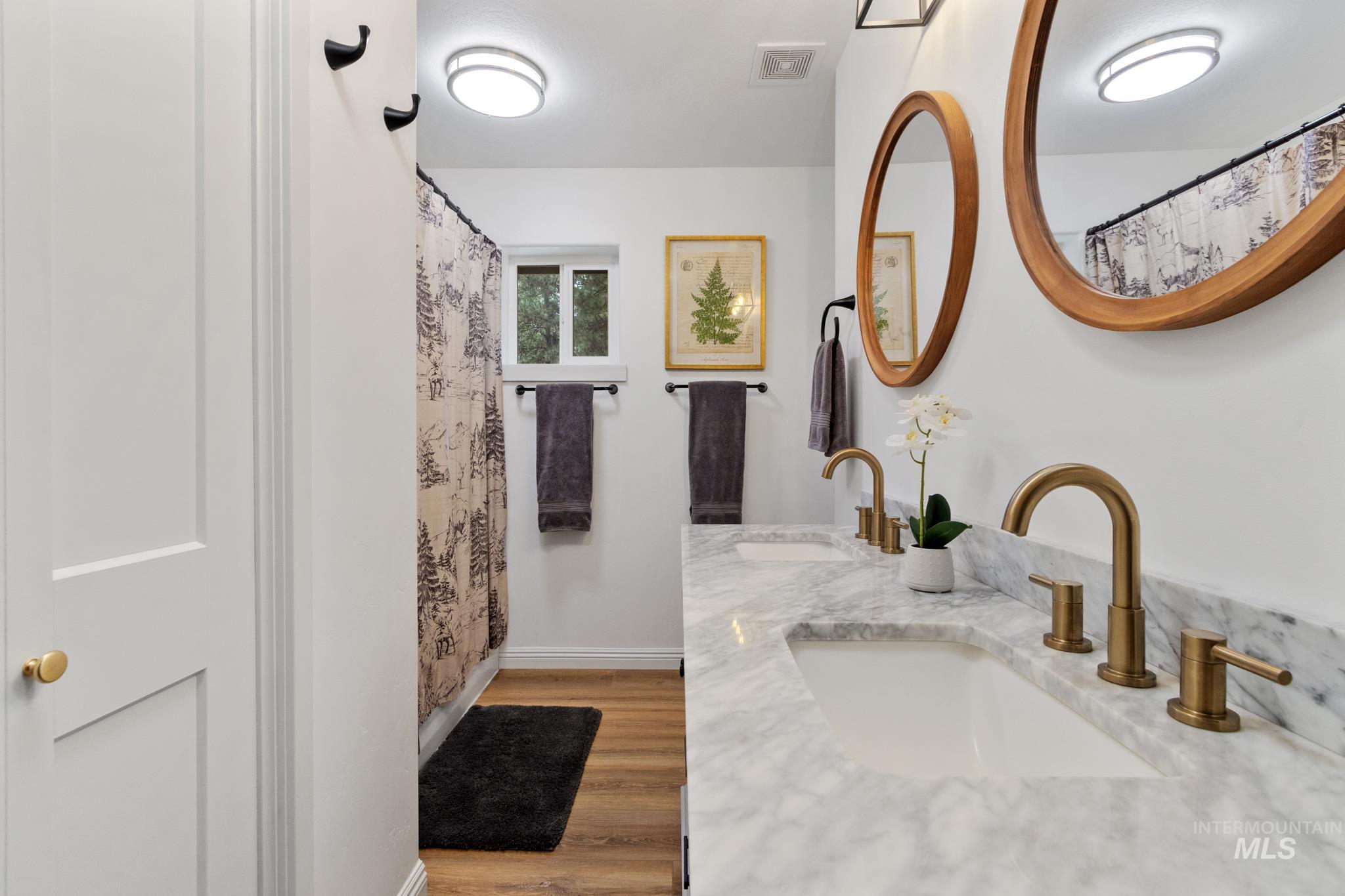 16 Grouse Road, Idaho City, Idaho 83631, 2 Bedrooms, 2 Bathrooms, Residential For Sale, Price $512,500, 98983581