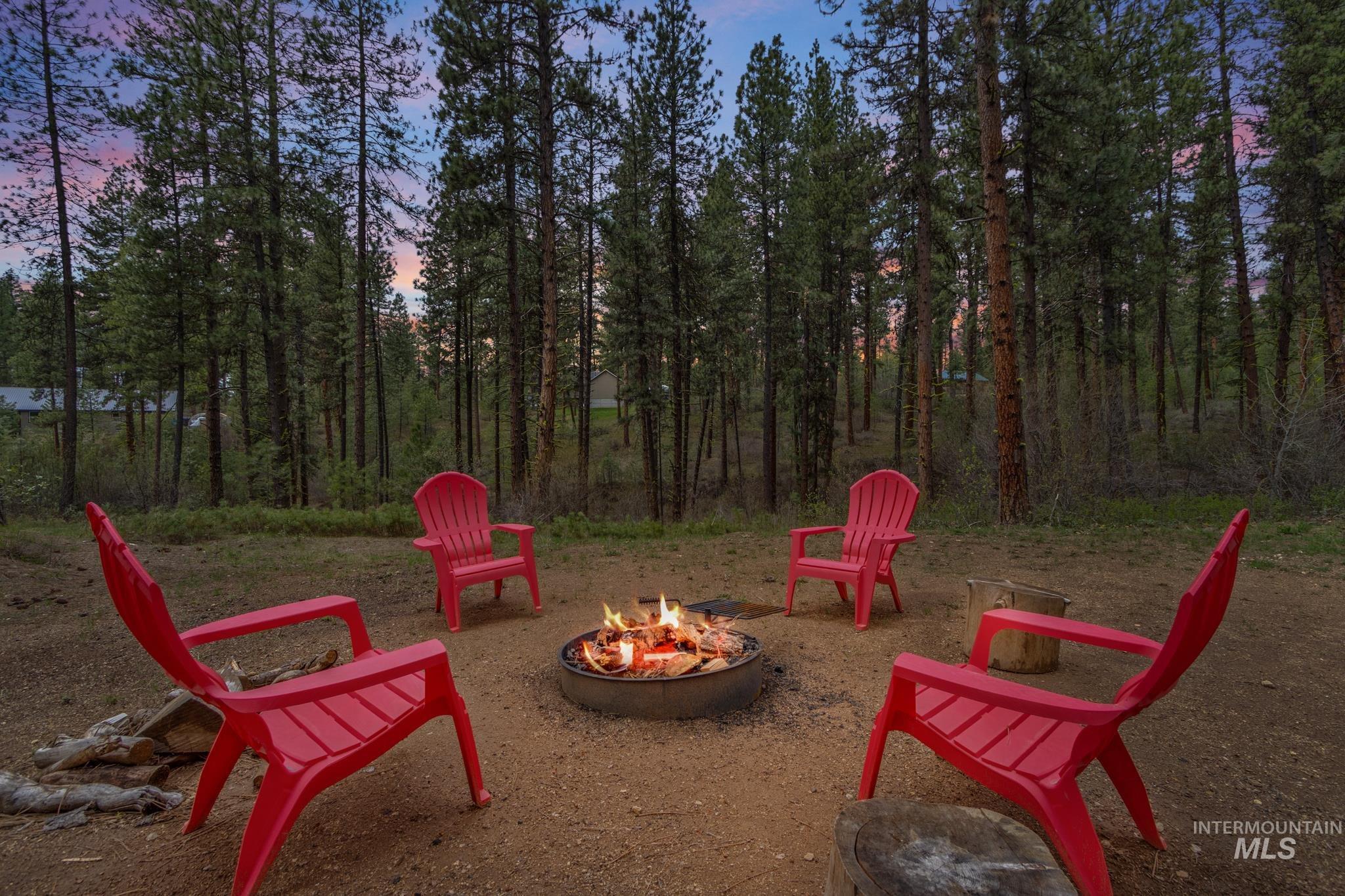 16 Grouse Road, Idaho City, Idaho 83631, 2 Bedrooms, 2 Bathrooms, Residential For Sale, Price $512,500, 98983581