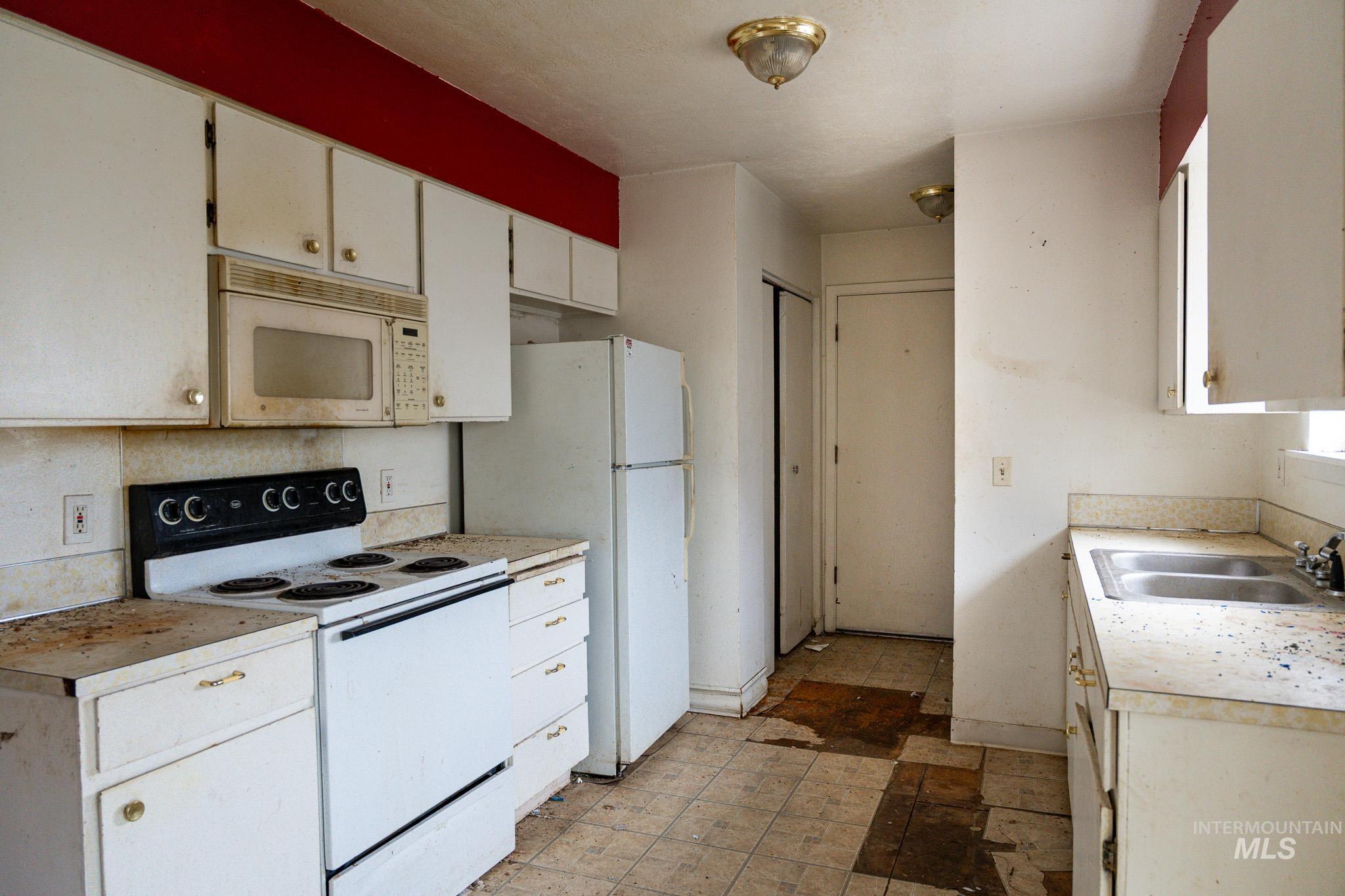 448 NW 4th St, Ontario, Oregon 97914-0000, 3 Bedrooms, 1 Bathroom, Residential For Sale, Price $149,999, 98983585