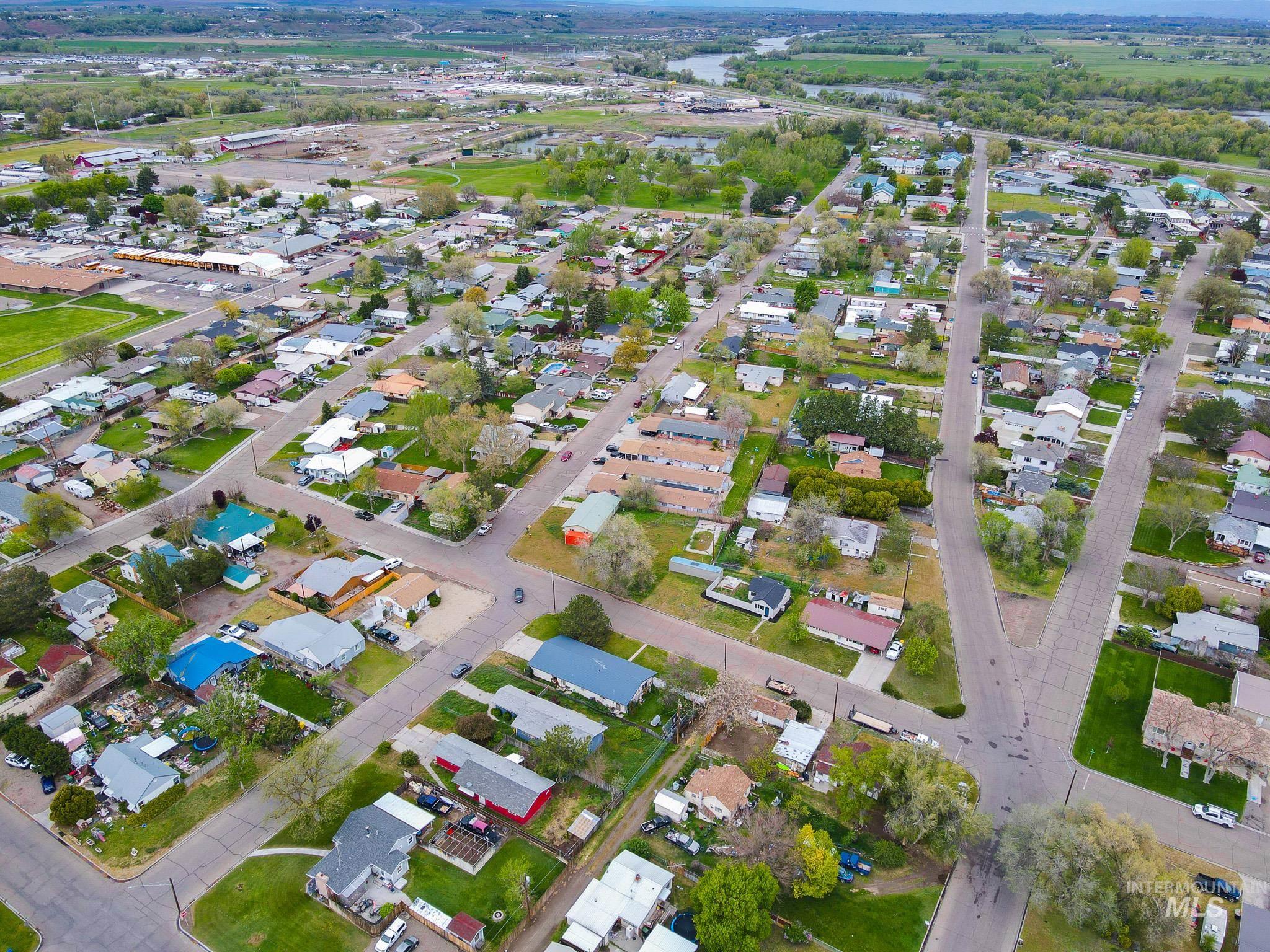 448 NW 4th St, Ontario, Oregon 97914-0000, 3 Bedrooms, 1 Bathroom, Residential For Sale, Price $149,999, 98983585