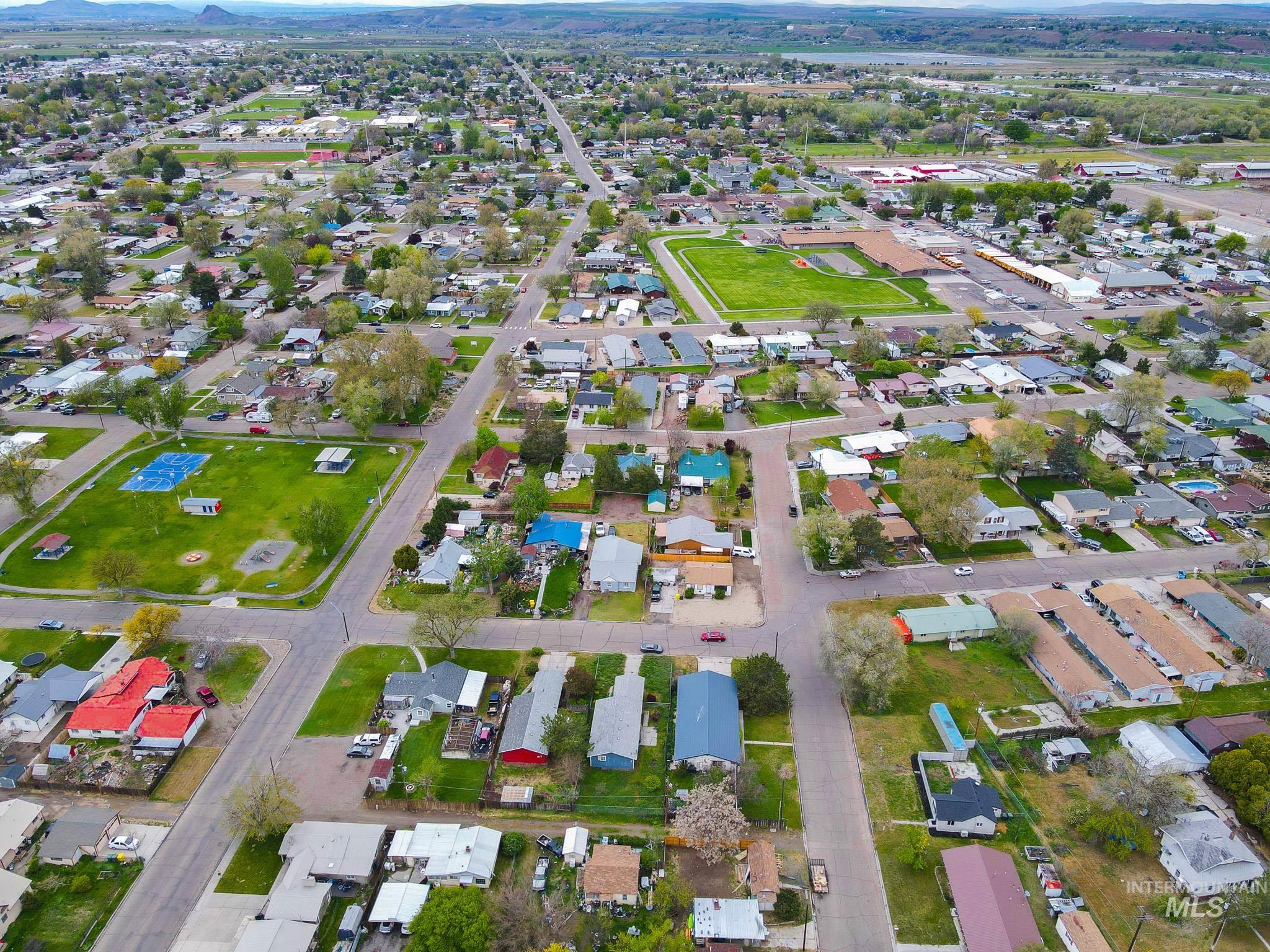 448 NW 4th St, Ontario, Oregon 97914-0000, 3 Bedrooms, 1 Bathroom, Residential For Sale, Price $149,999, 98983585