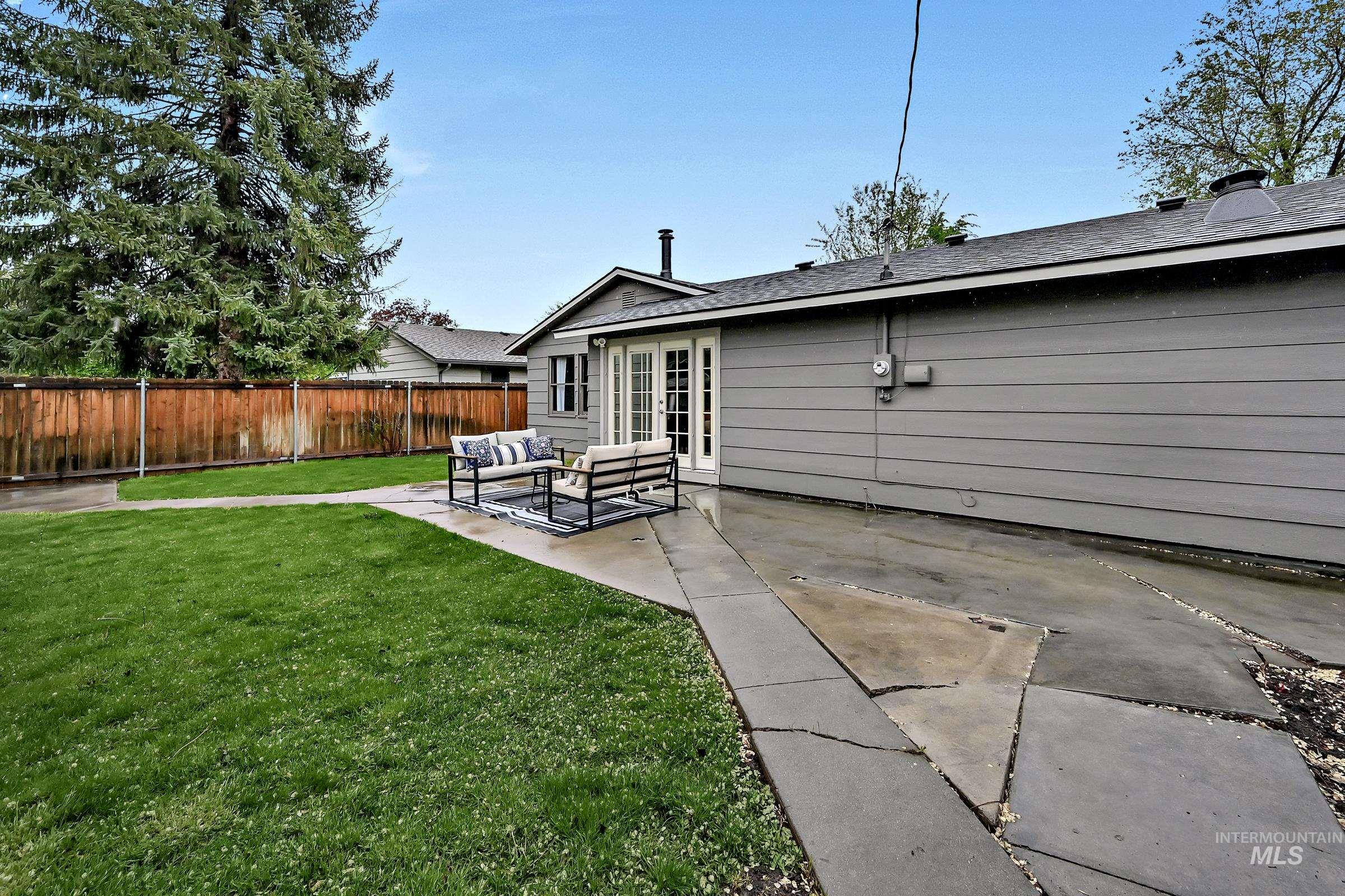 3554 W Hansen Ave, Boise, Idaho 83703, 3 Bedrooms, 2 Bathrooms, Residential For Sale, Price $499,888,MLS 98983587