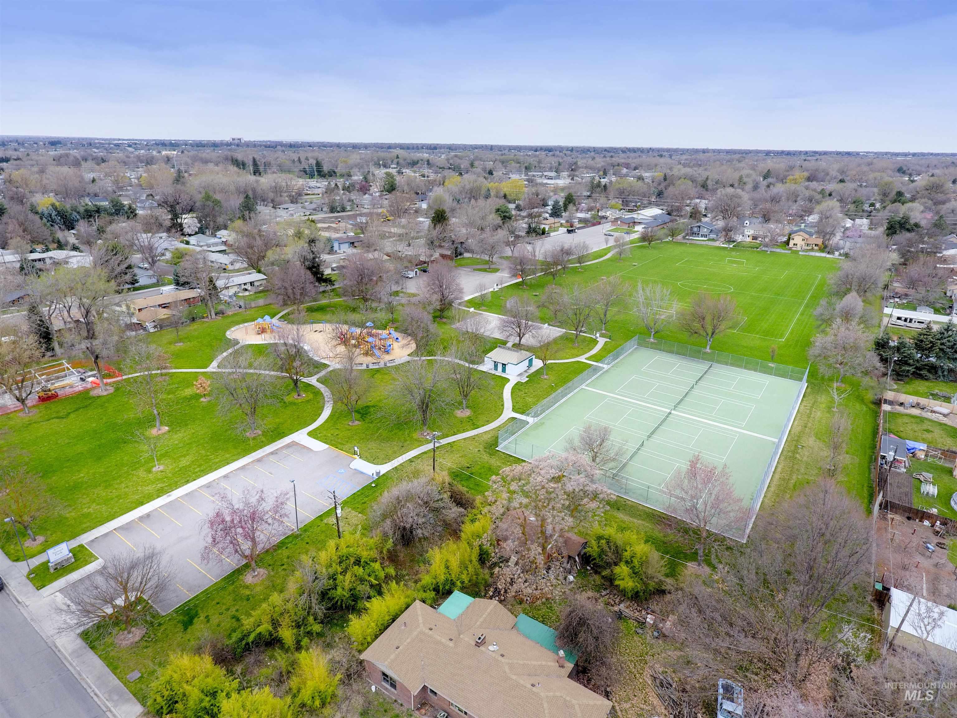 3554 W Hansen Ave, Boise, Idaho 83703, 3 Bedrooms, 2 Bathrooms, Residential For Sale, Price $499,888,MLS 98983587