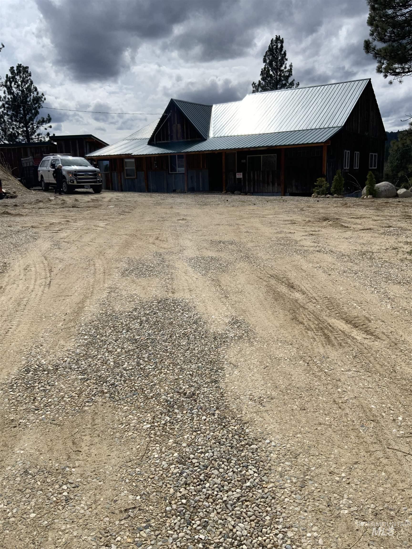 117 E Hill Road, Idaho City, Idaho 83631, 2 Bedrooms, 1 Bathroom, Residential For Sale, Price $440,000,MLS 98983588